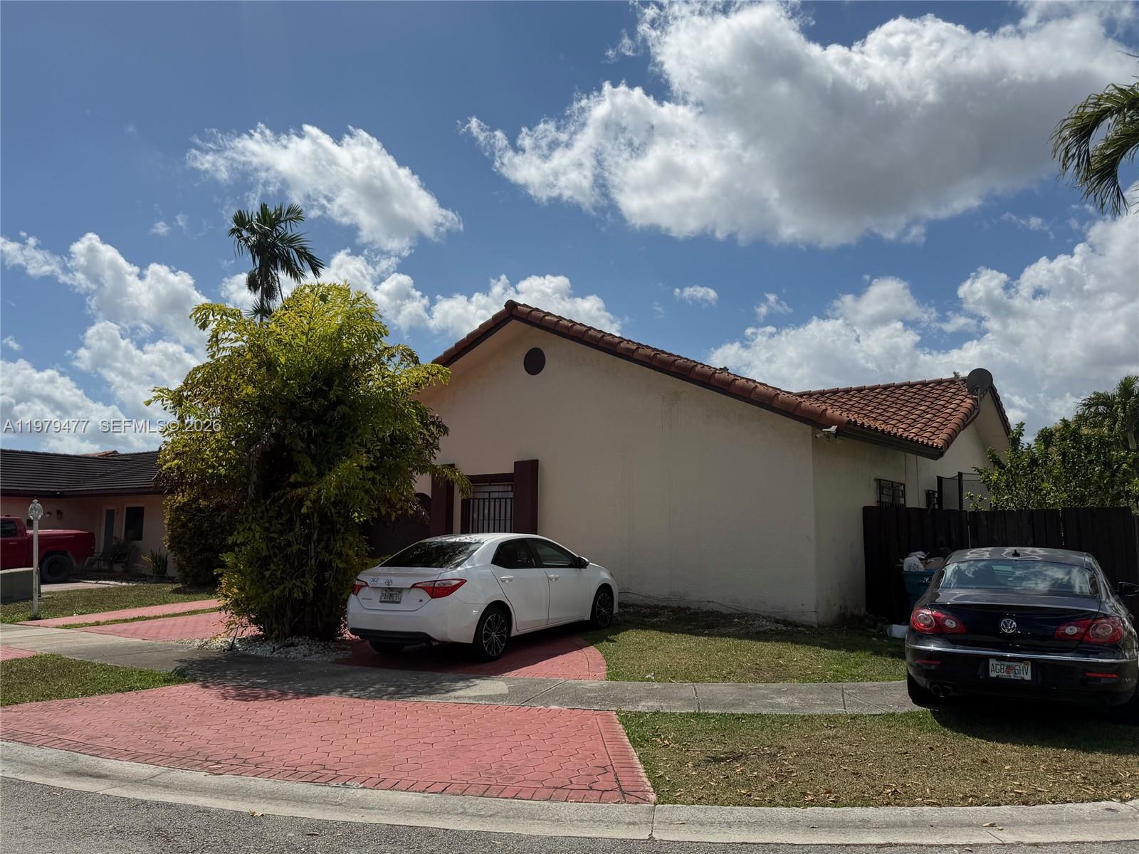 VISTA SUB 1ST ADDN - Residential