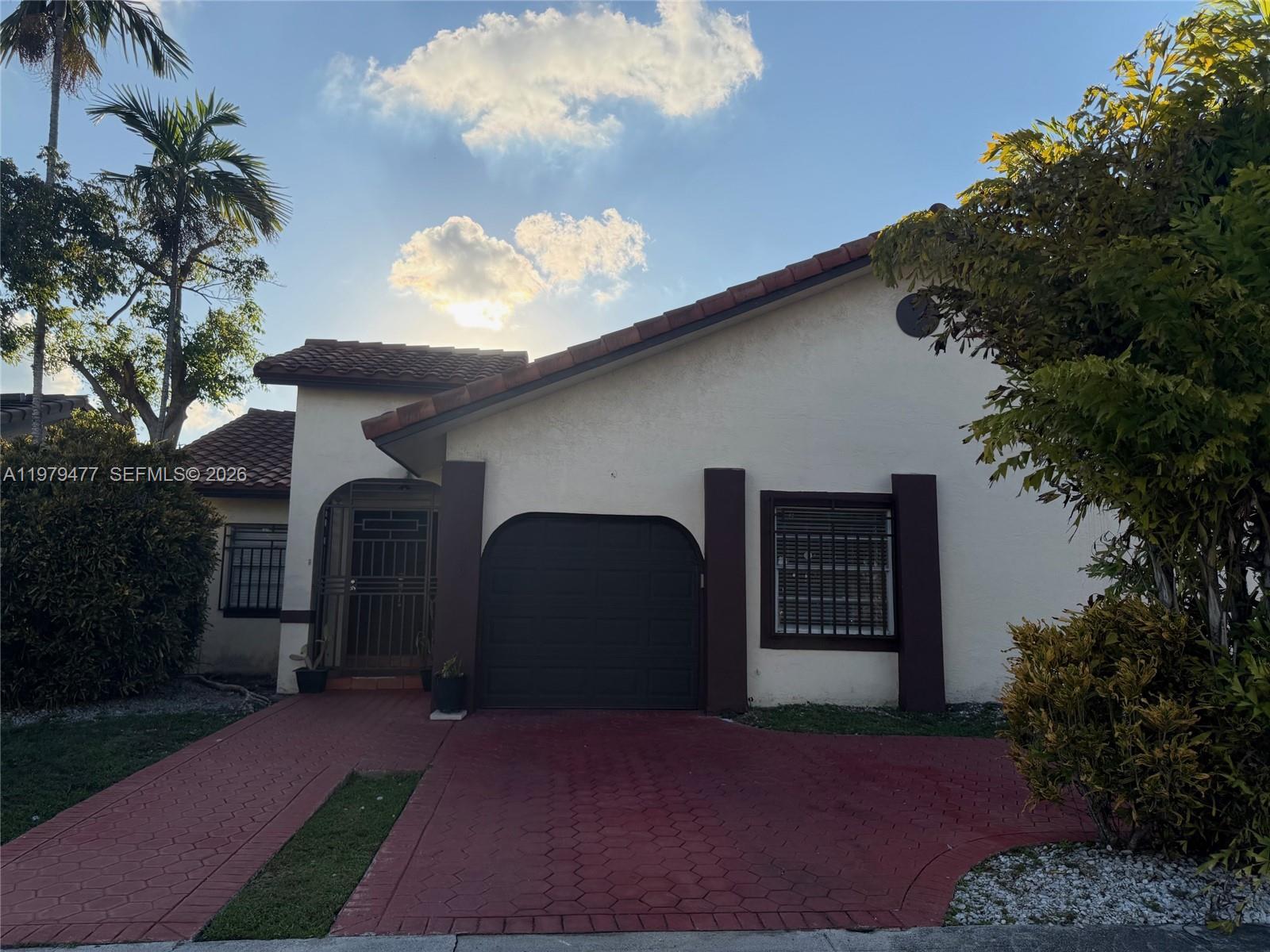 VISTA SUB 1ST ADDN - Residential