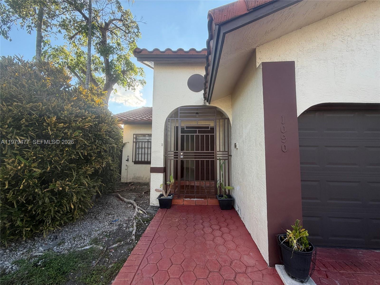 VISTA SUB 1ST ADDN - Residential