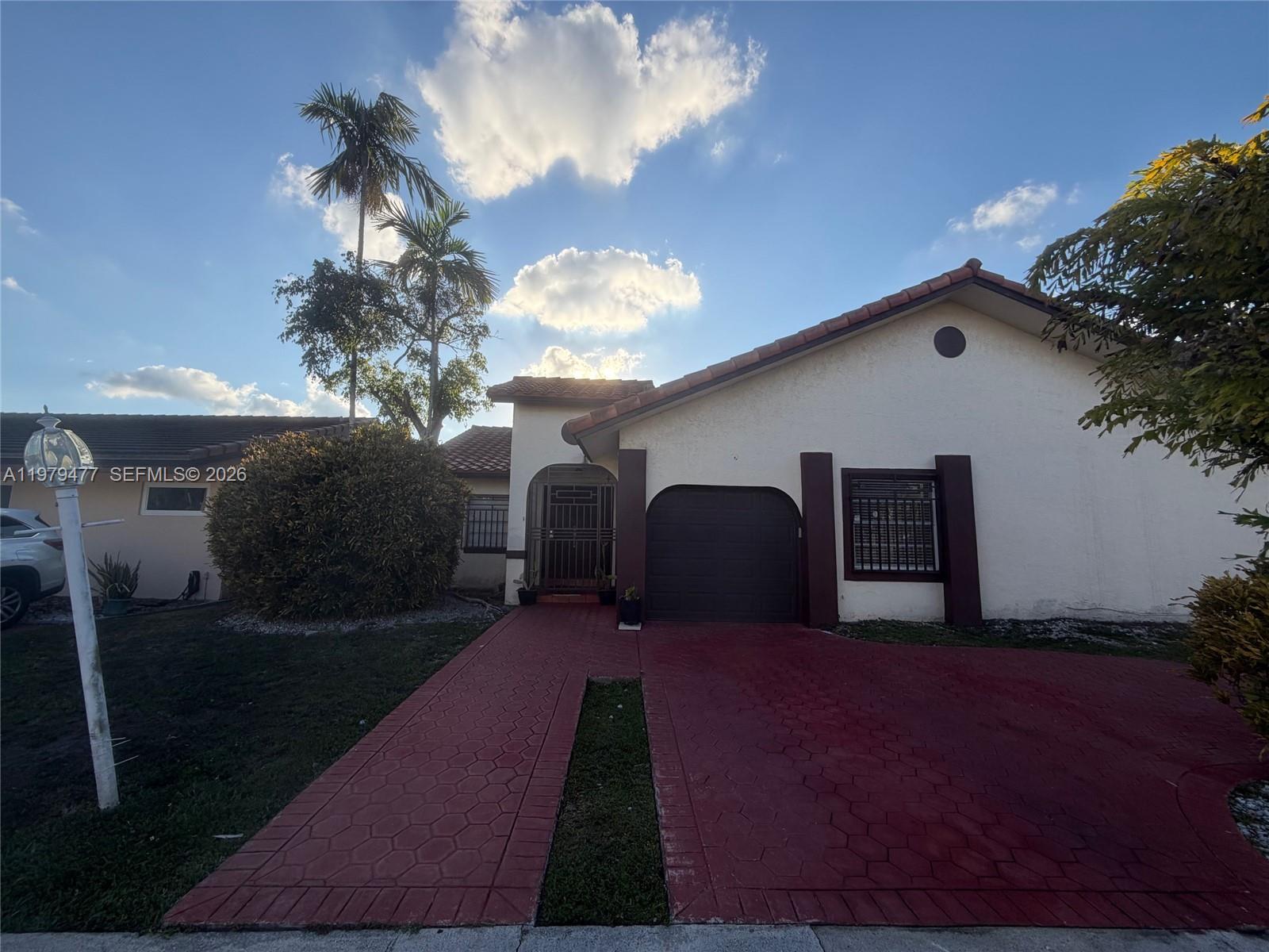 VISTA SUB 1ST ADDN - Residential