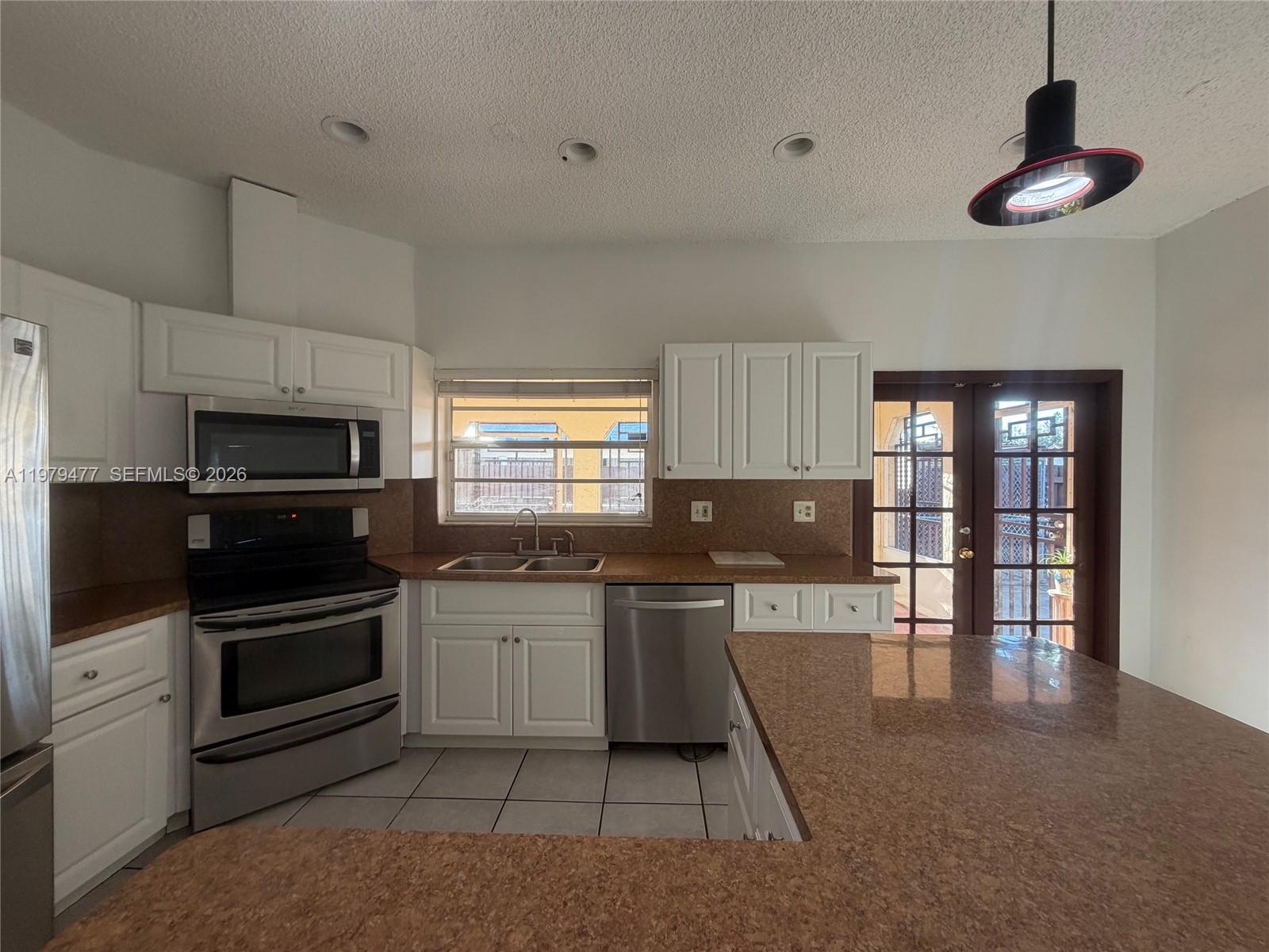 VISTA SUB 1ST ADDN - Residential