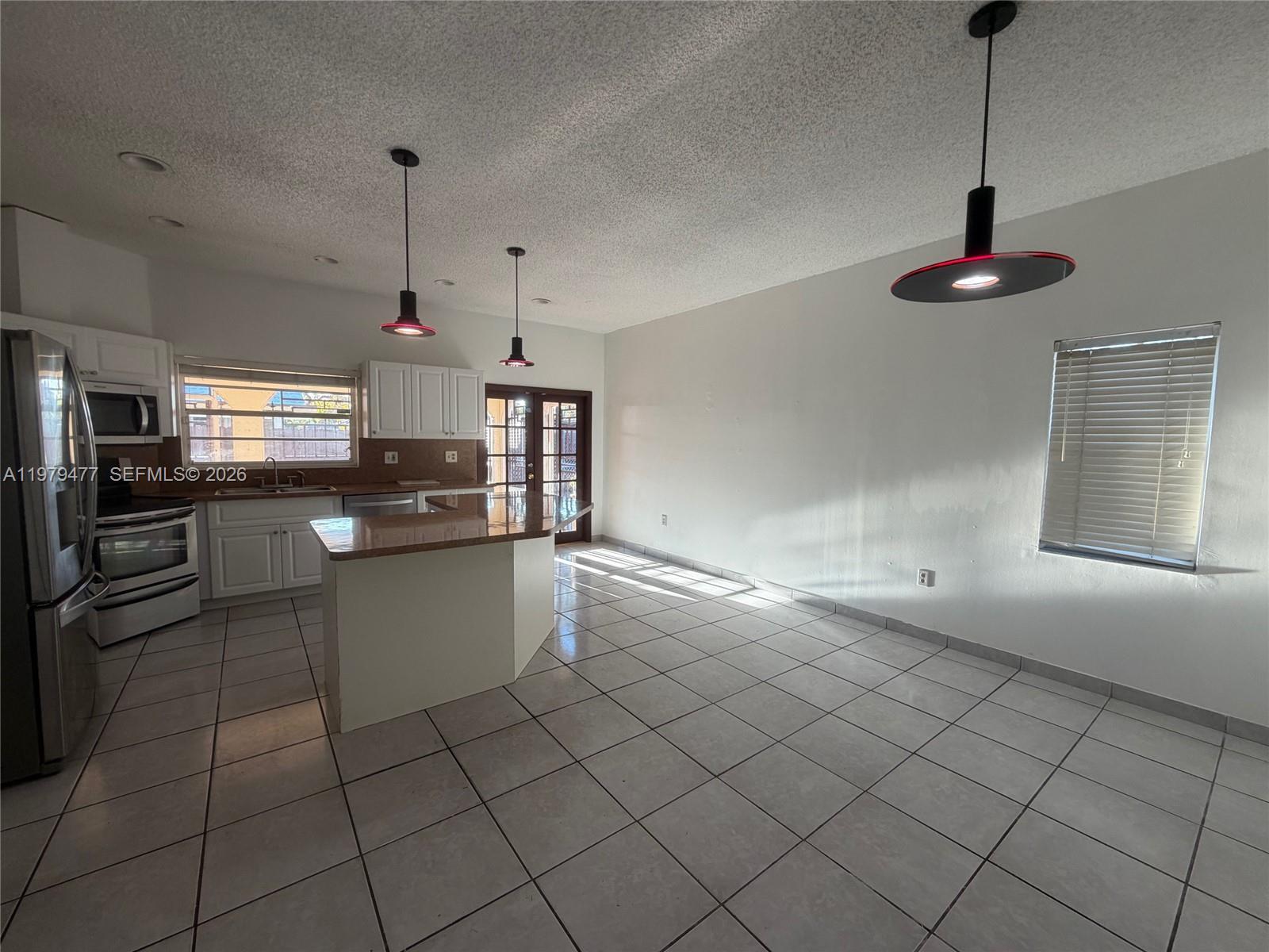 VISTA SUB 1ST ADDN - Residential