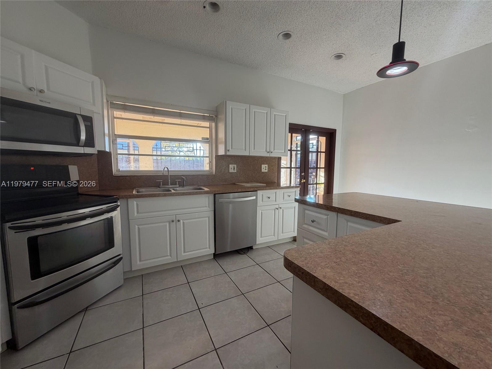 VISTA SUB 1ST ADDN - Residential