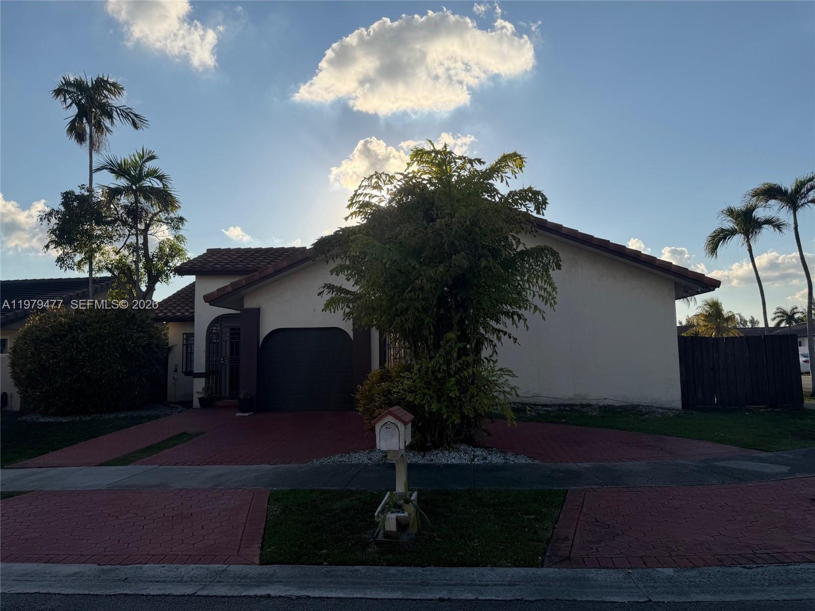 VISTA SUB 1ST ADDN - Residential