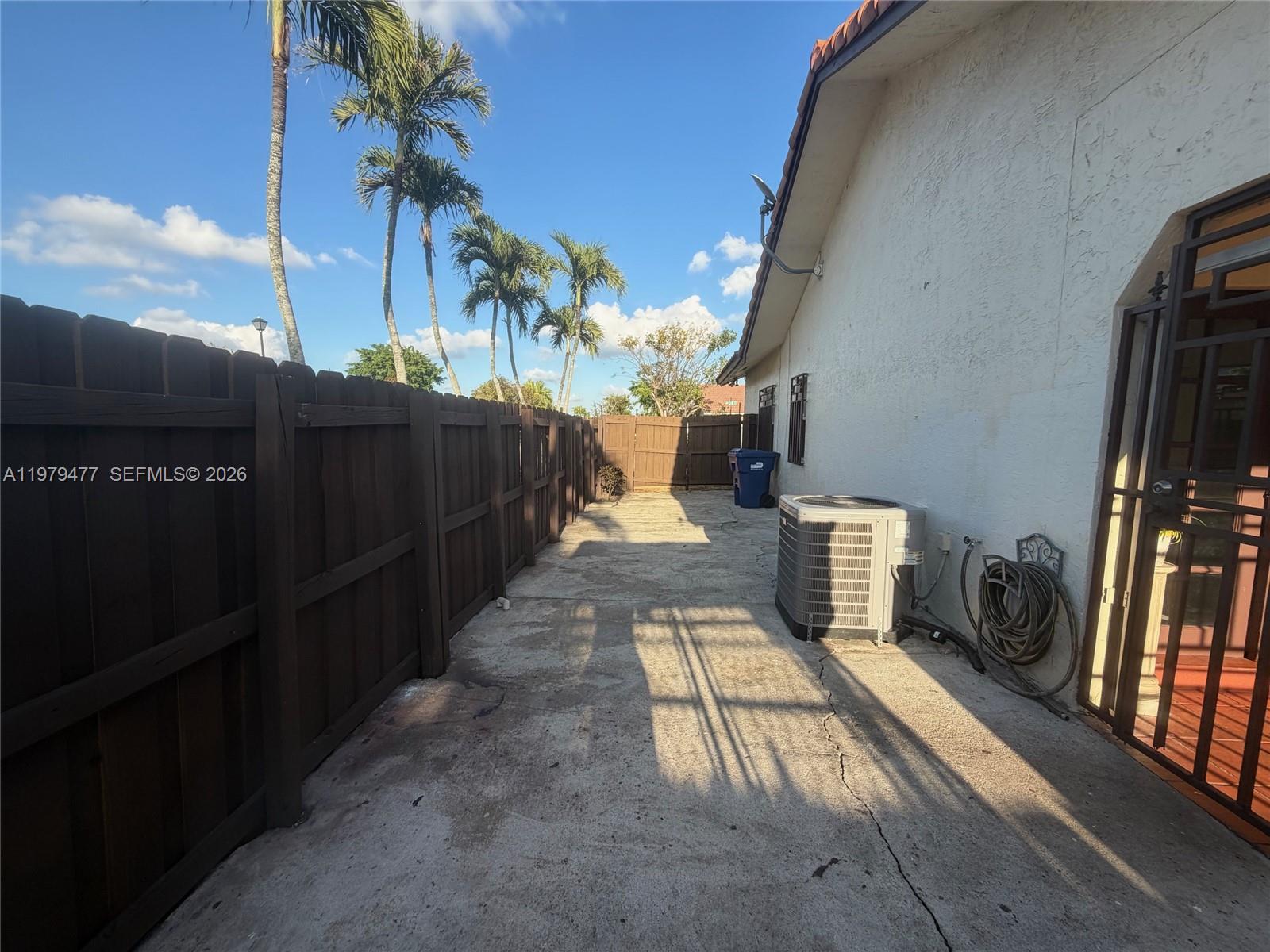 VISTA SUB 1ST ADDN - Residential