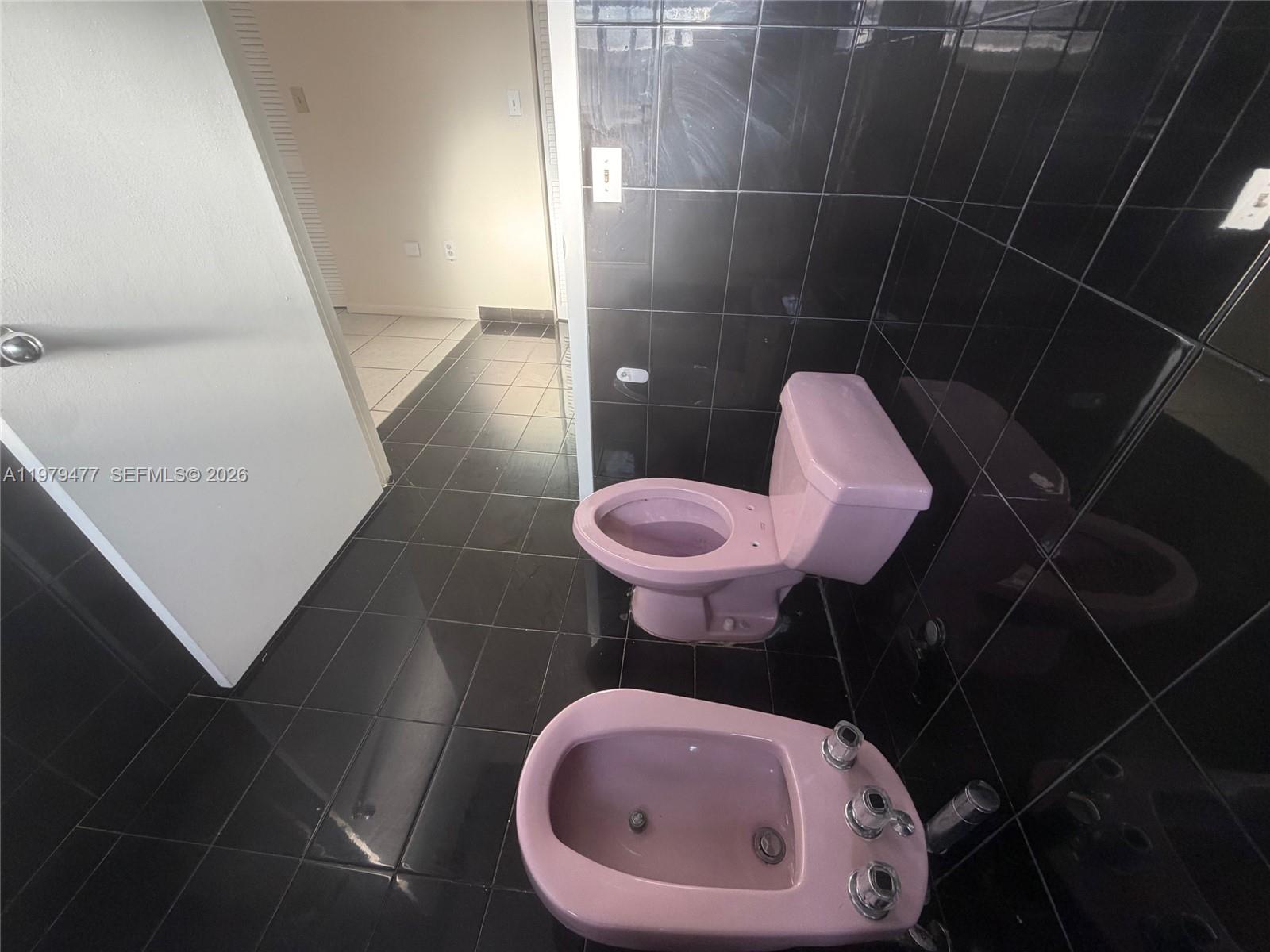 VISTA SUB 1ST ADDN - Residential