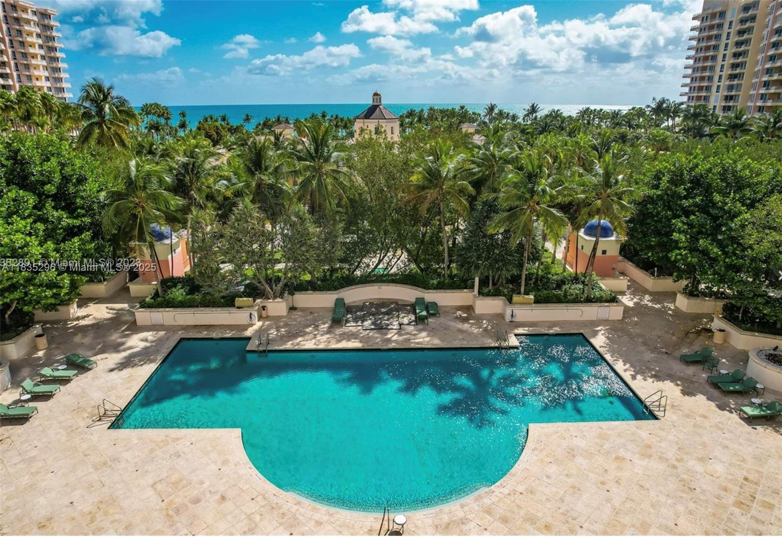 785 Crandon Blvd 302