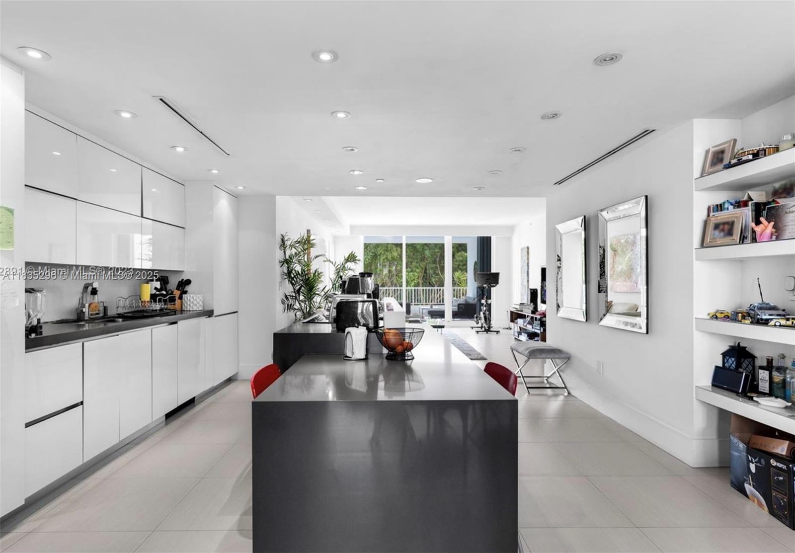 CLUB TOWER TWO CONDO - Residential