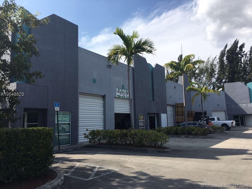 Office/Warehouse space with street level front loading 20' ceiling height in Doral. Have your business thrive in this busy commercial area of Doral conveniently located minutes from 826, Turnpike, Miami Int'l airport, NW 25 st. Gross lease plus 6.8% sales tax.