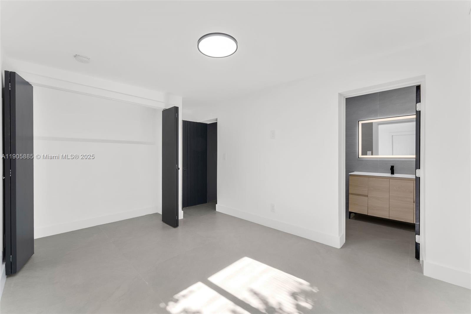 WEST BISCAYNE - Residential Income