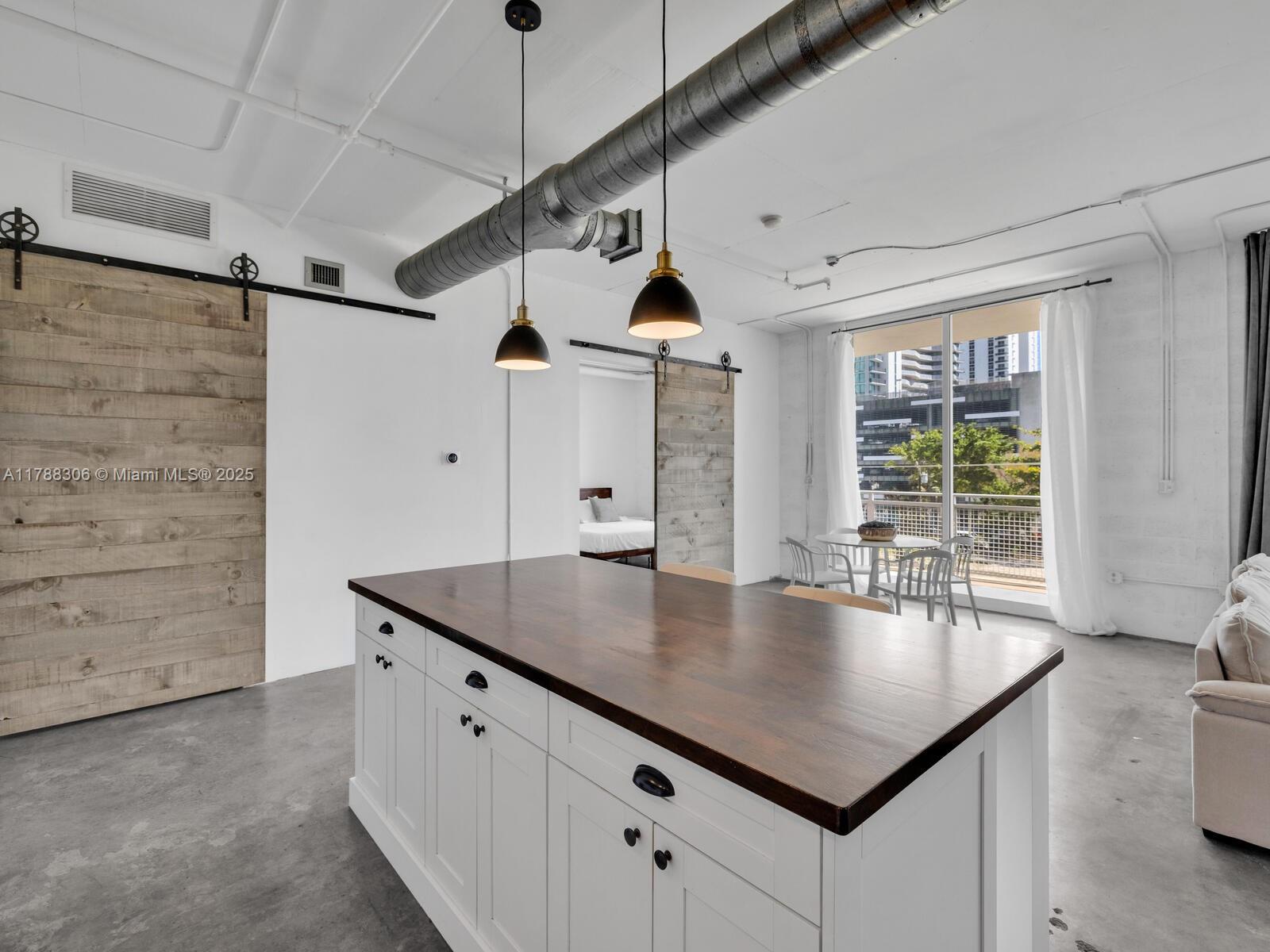 THE YORKER CONDO - Residential