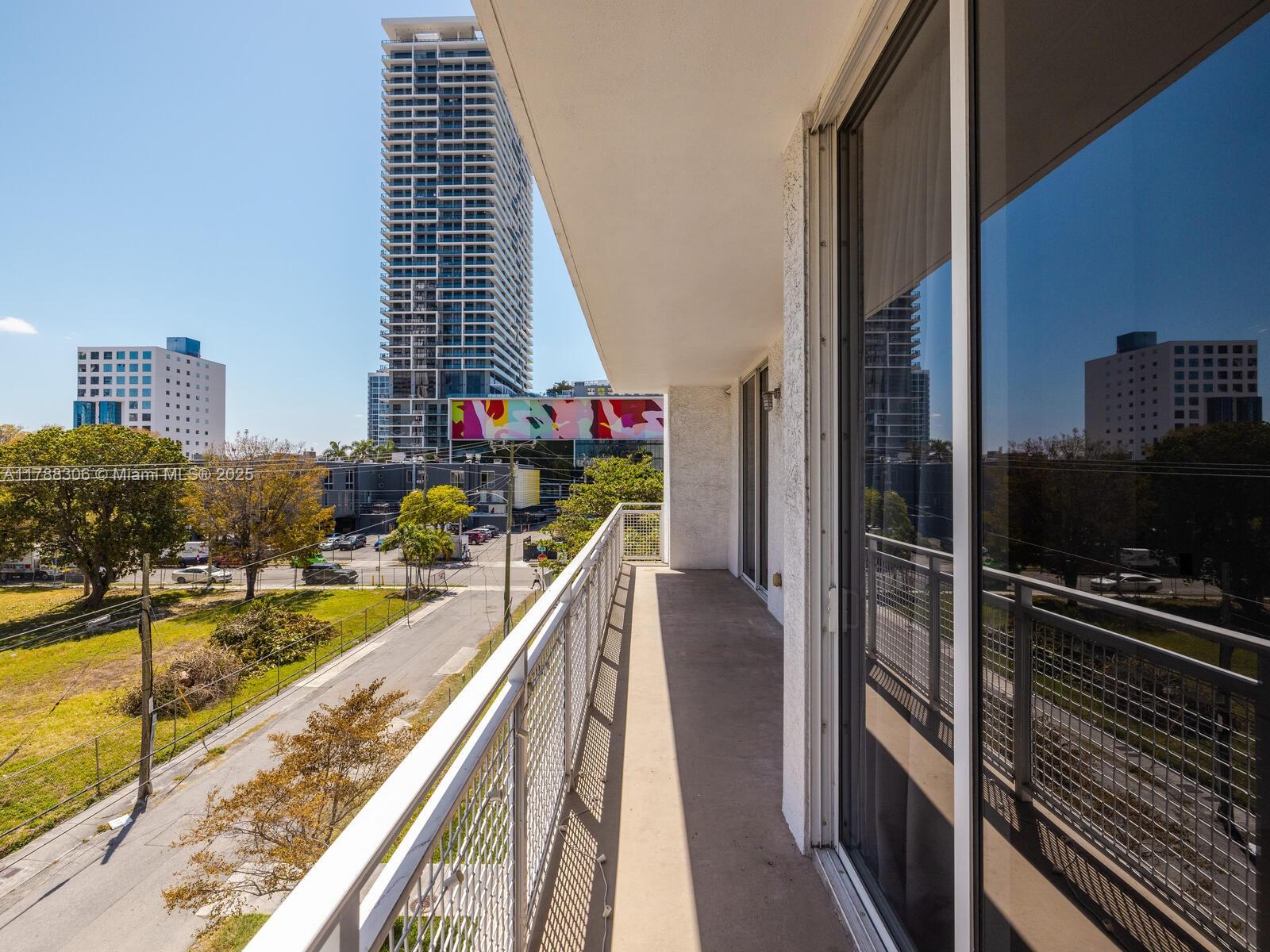 THE YORKER CONDO - Residential