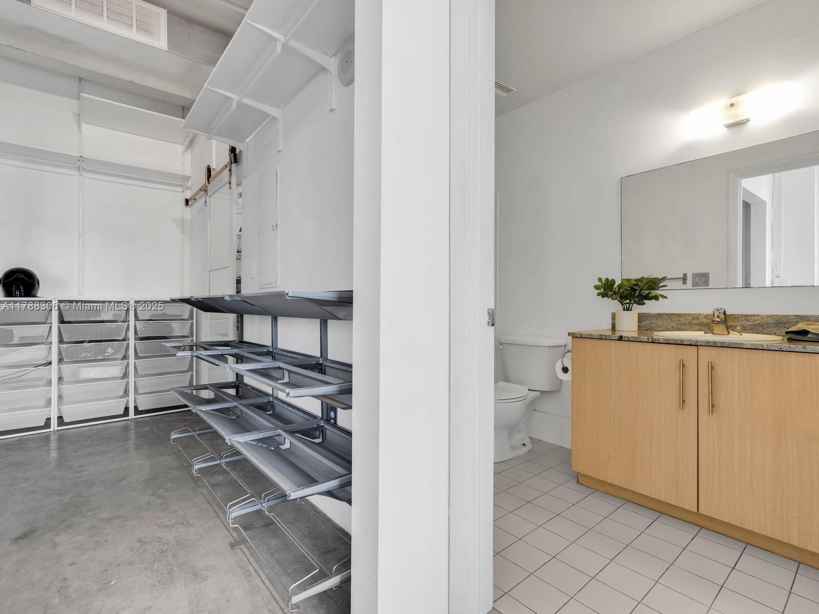 THE YORKER CONDO - Residential