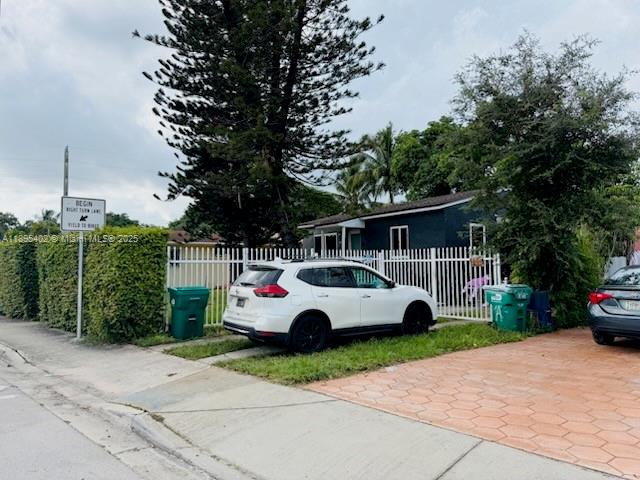 BELLCAMP MANOR - Residential Lease