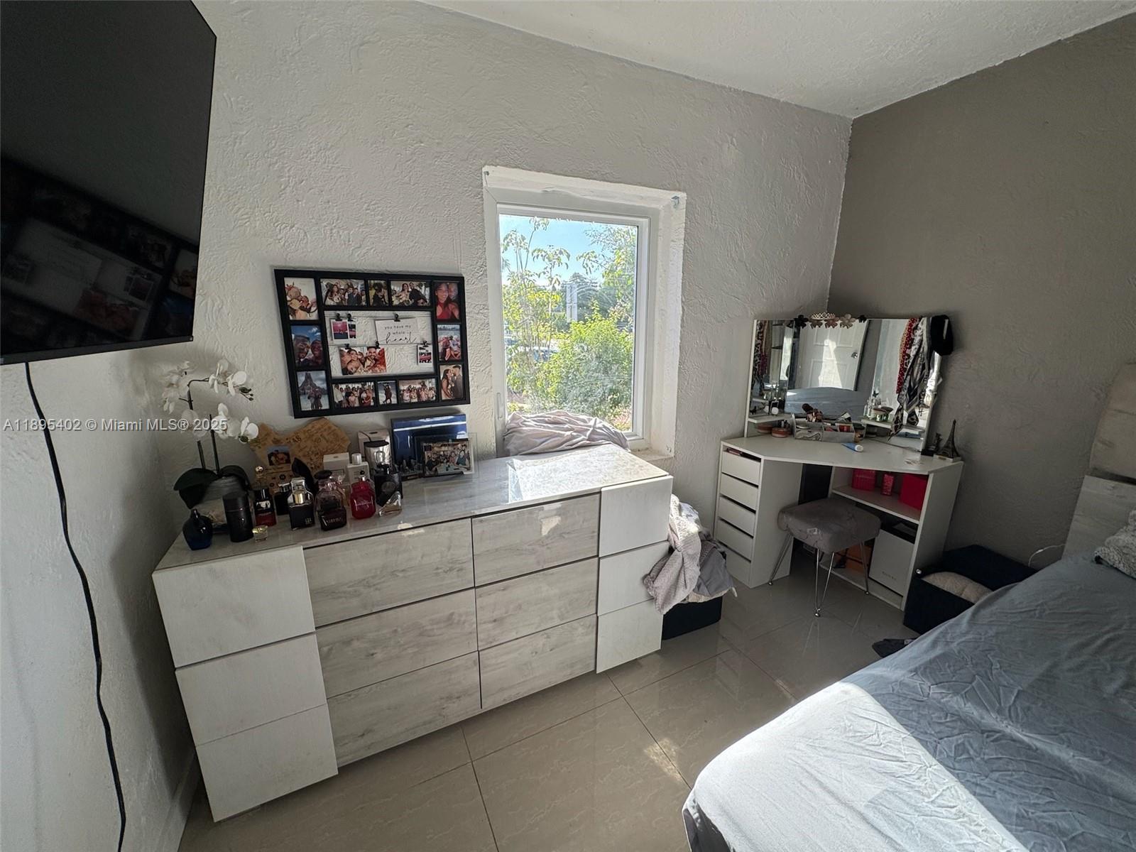 BELLCAMP MANOR - Residential Lease