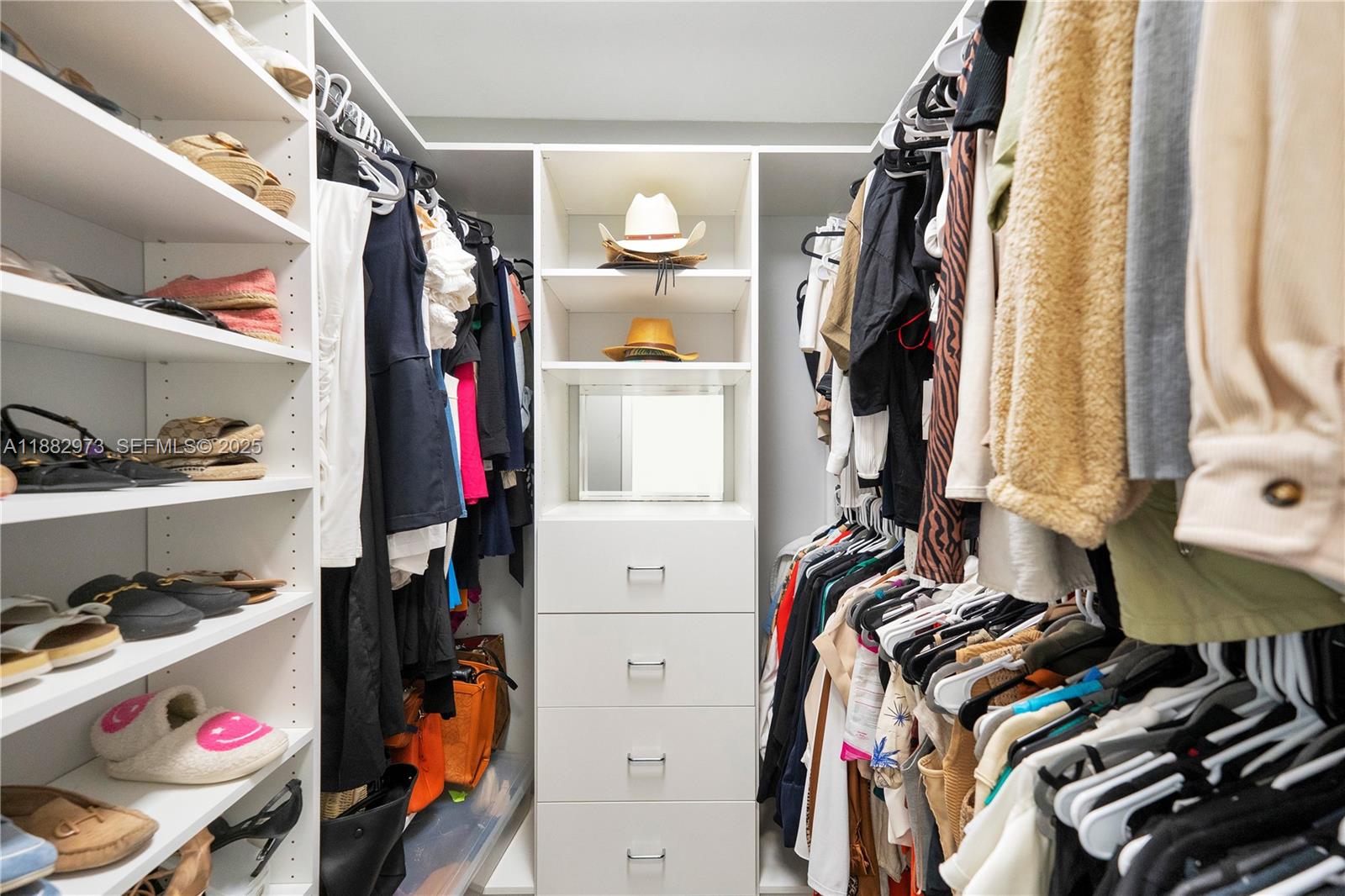 BRANDYWINE AT HERITAGE RI - Residential