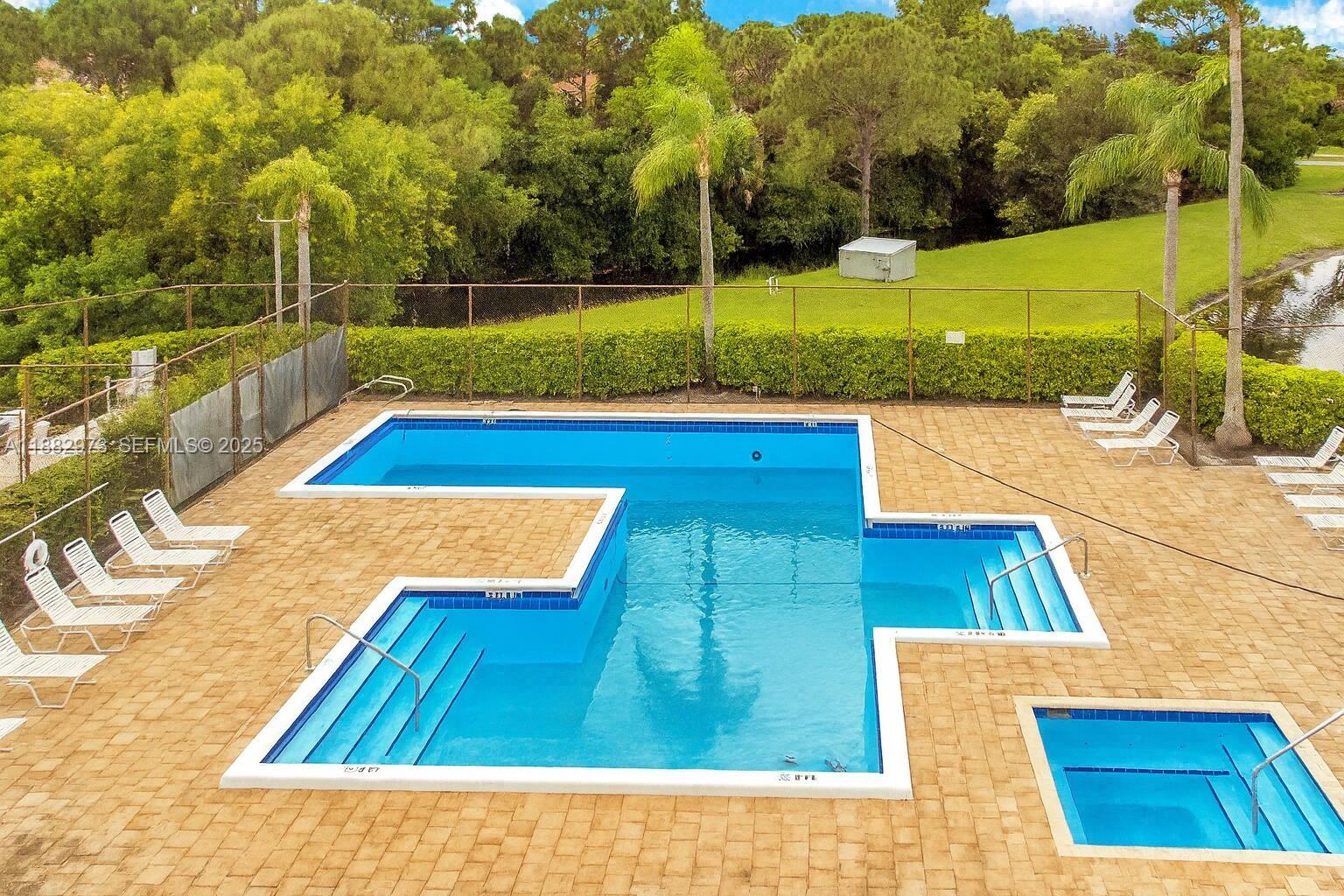 BRANDYWINE AT HERITAGE RI - Residential