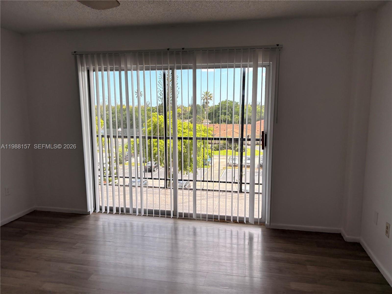 MANORS OF INVERRARY XII - Residential Lease