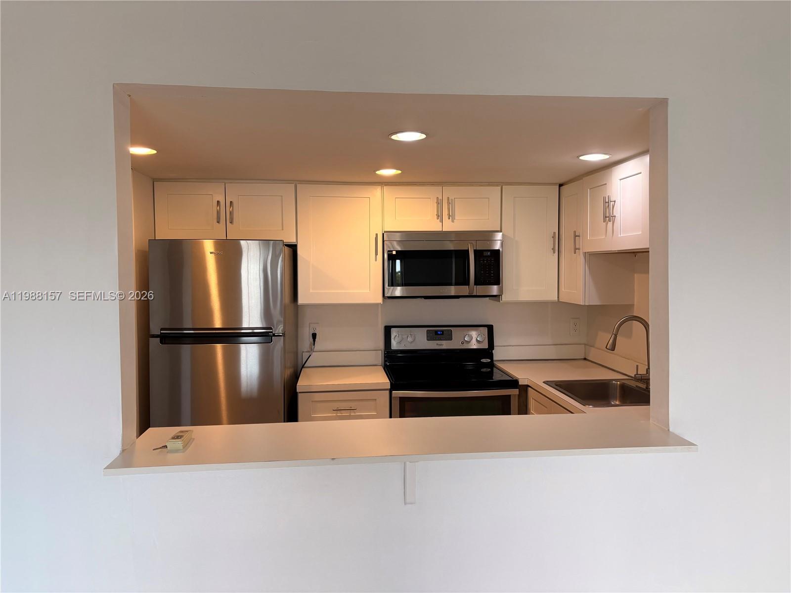 MANORS OF INVERRARY XII - Residential Lease