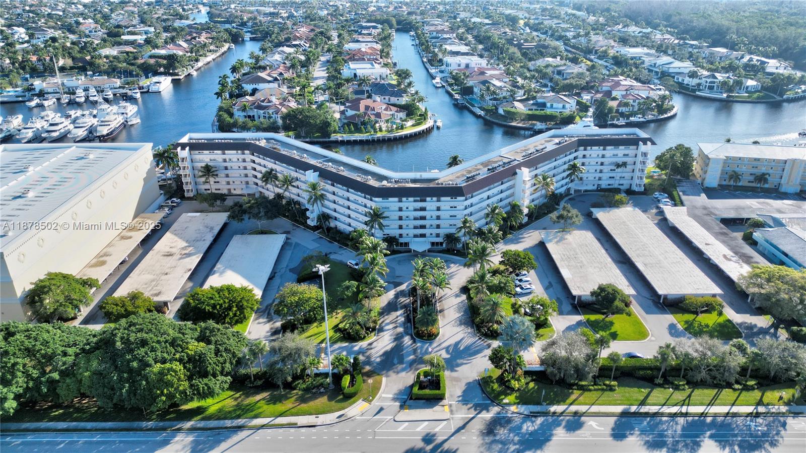 RIVER HOUSE TOWERS CONDO - Residential