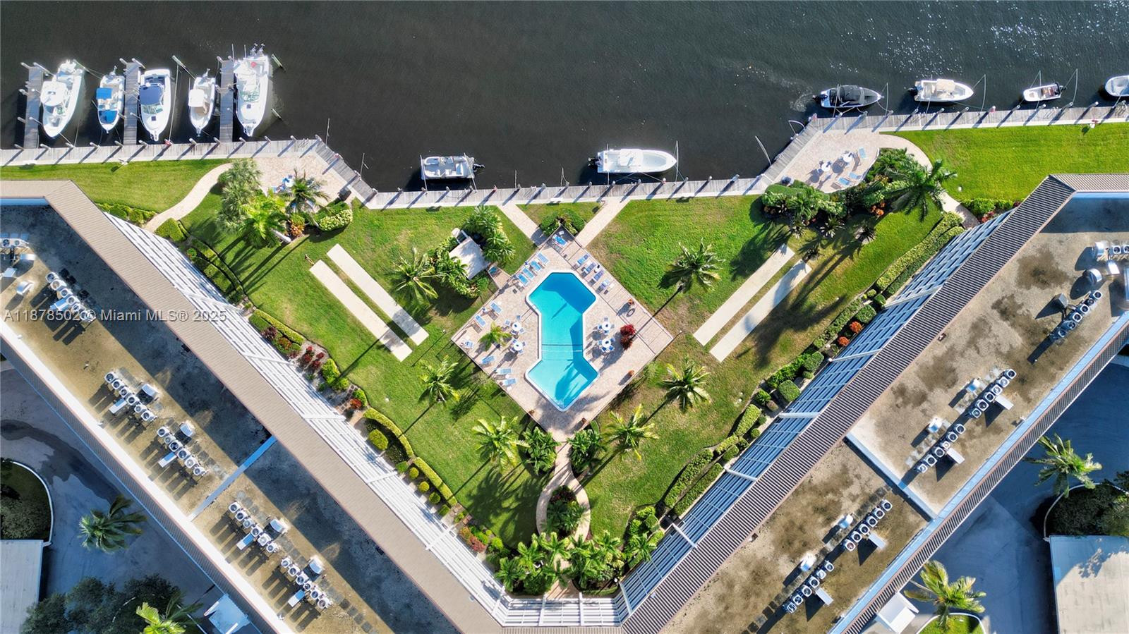 RIVER HOUSE TOWERS CONDO - Residential