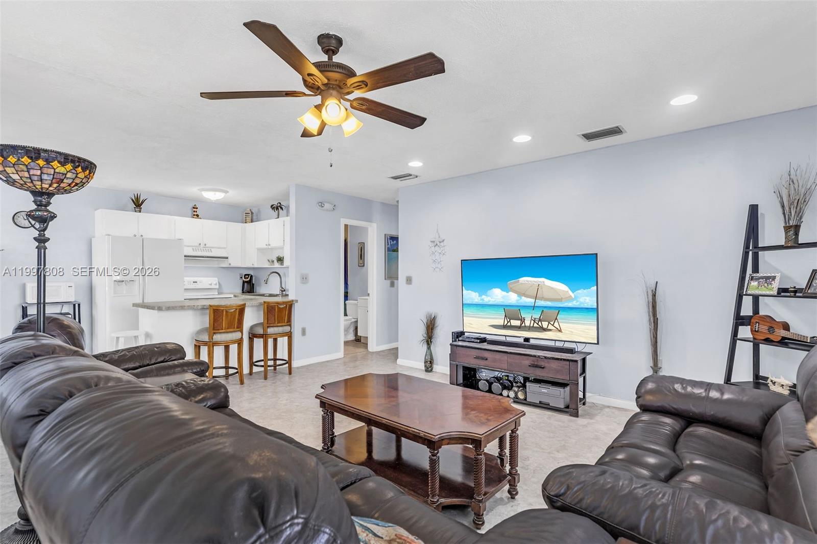 SEAAIR ESTATES - Residential Lease