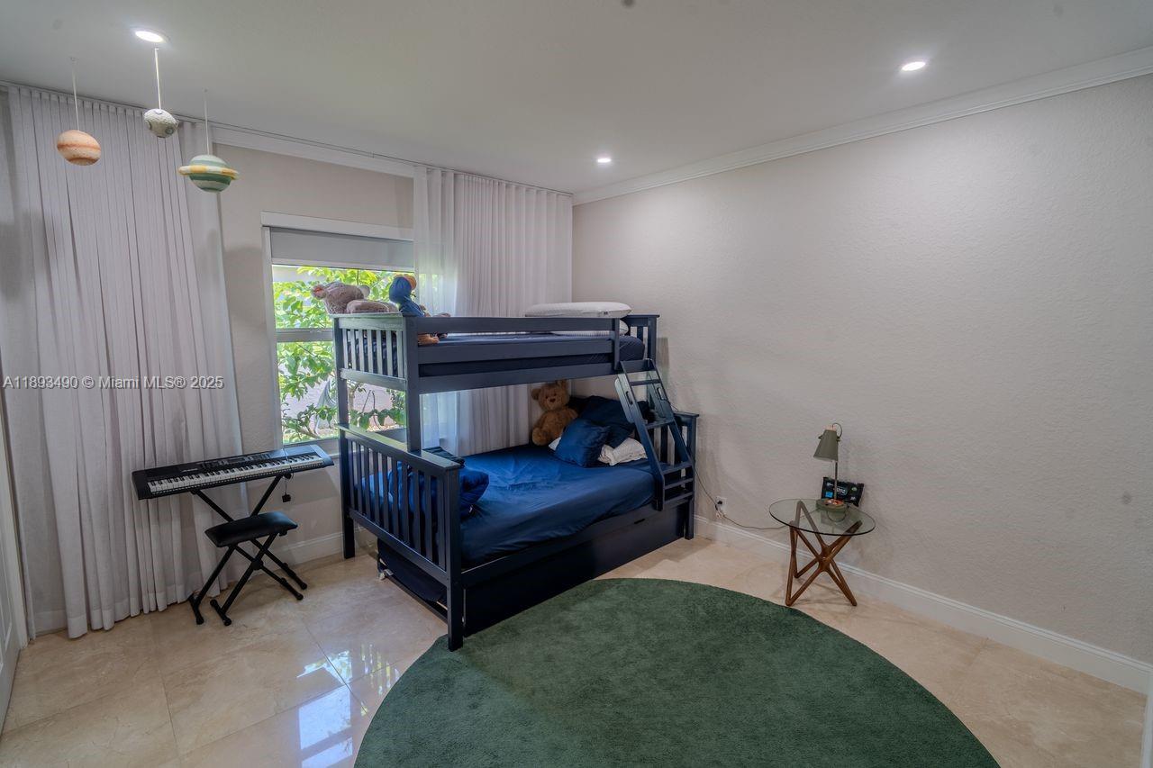 SECTOR 7 - - Residential Lease