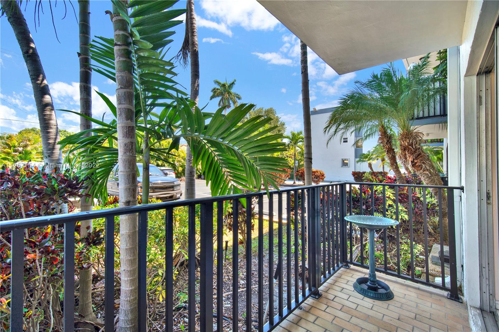 GROVE GARDENS CONDO - Residential