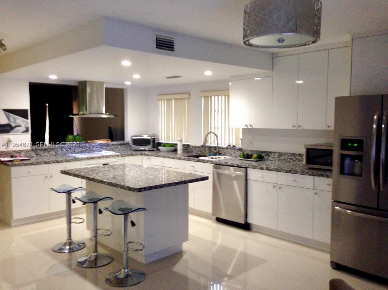 1990 Brickell Ave I - Image 1