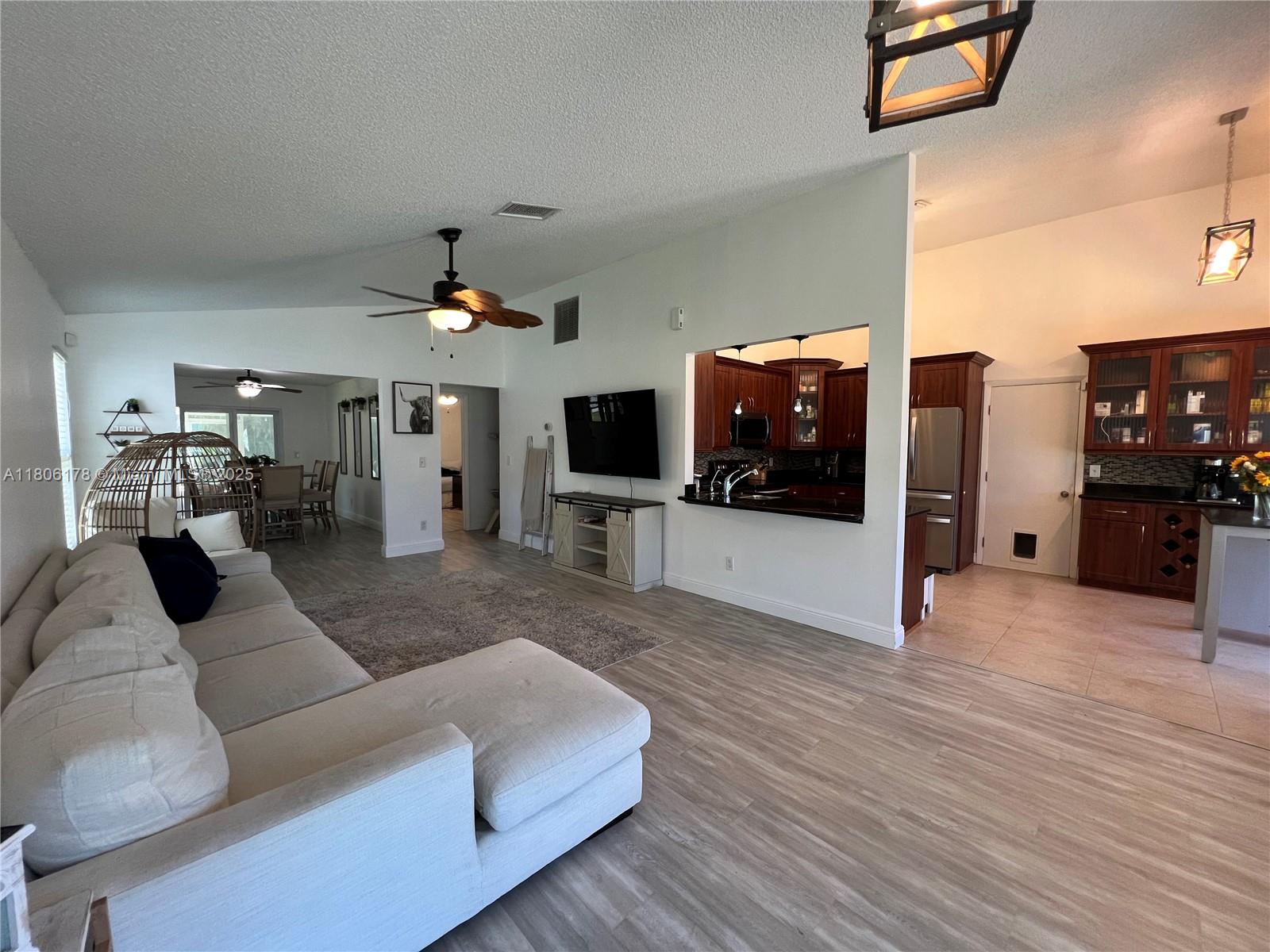 13570 SW 10th Pl