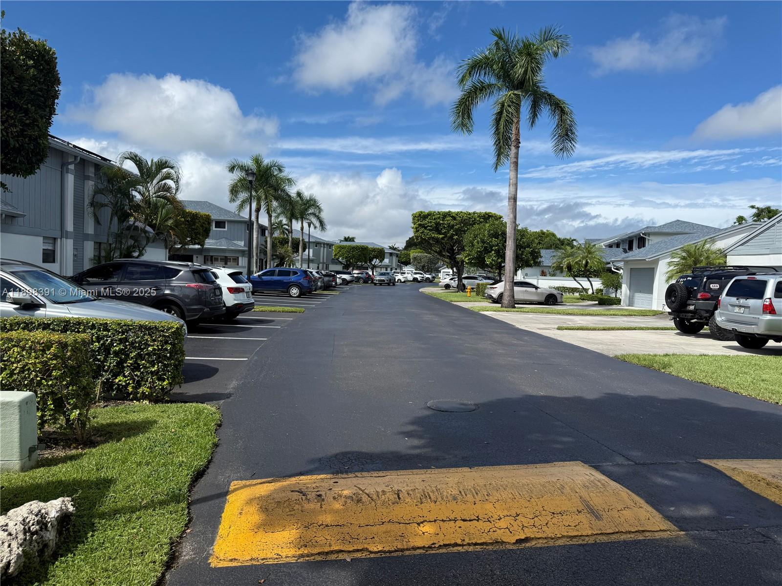 THE TOWNHOMES OF DORAL OA - Residential