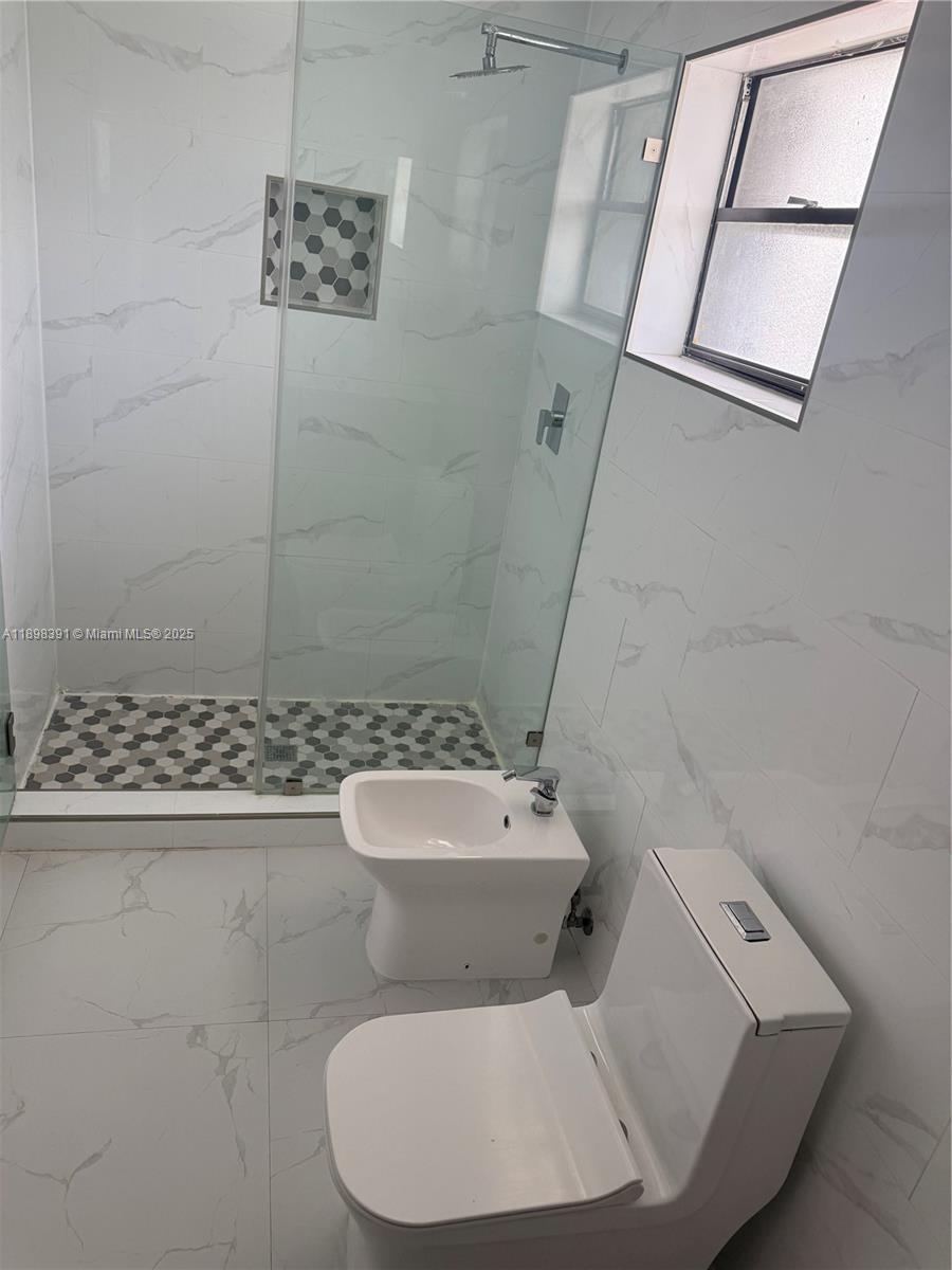 THE TOWNHOMES OF DORAL OA - Residential