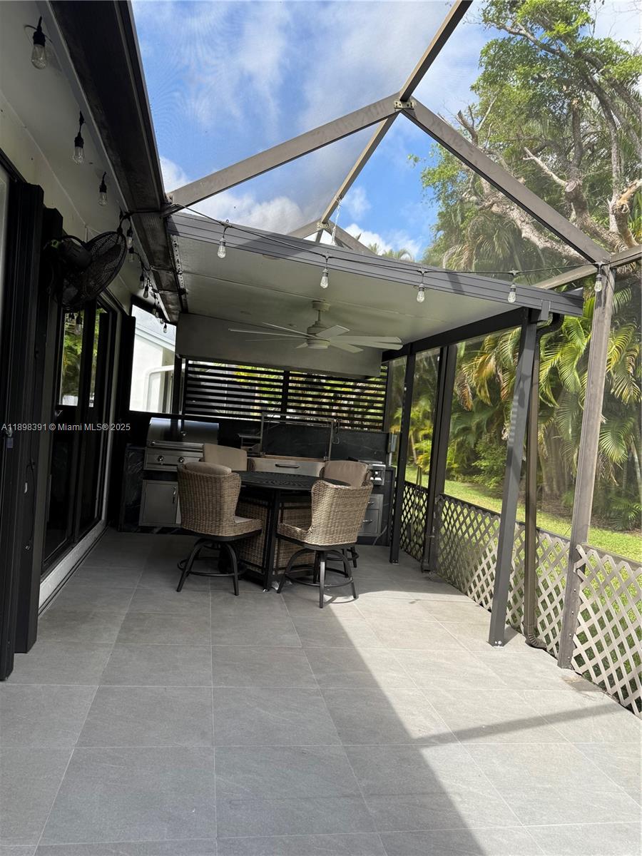 THE TOWNHOMES OF DORAL OA - Residential