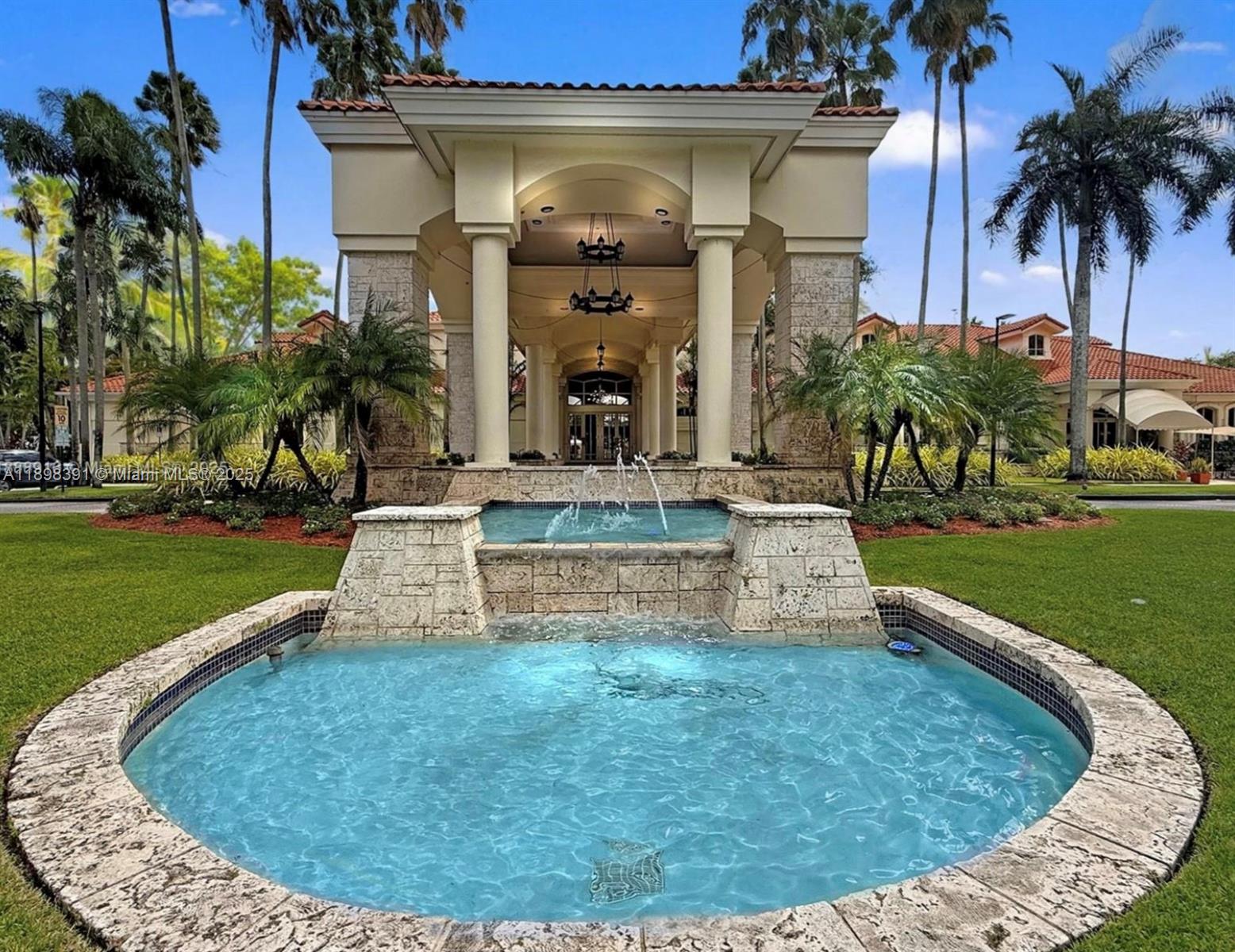 THE TOWNHOMES OF DORAL OA - Residential