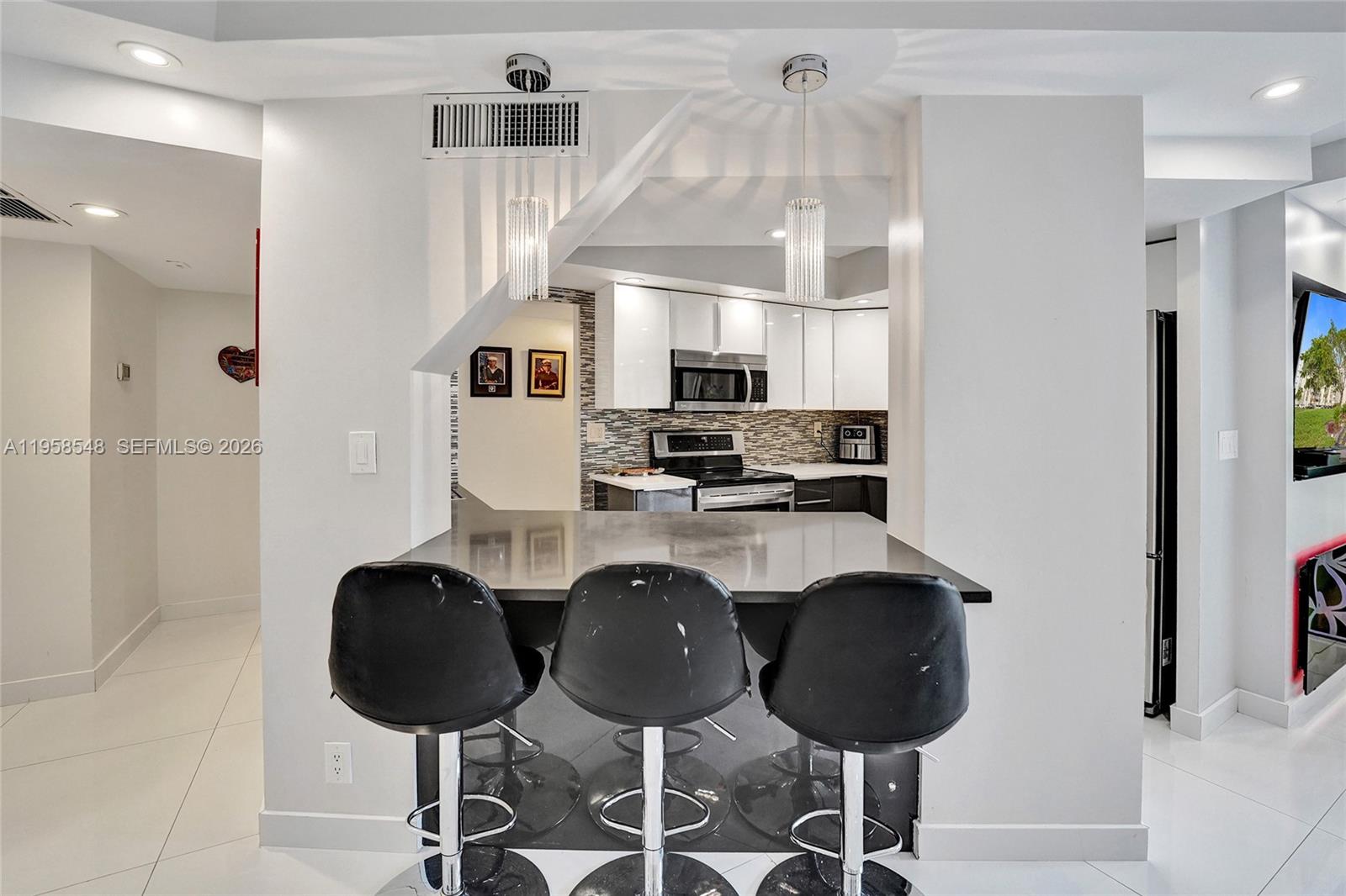 ENVIRON I CONDO 9 - Residential