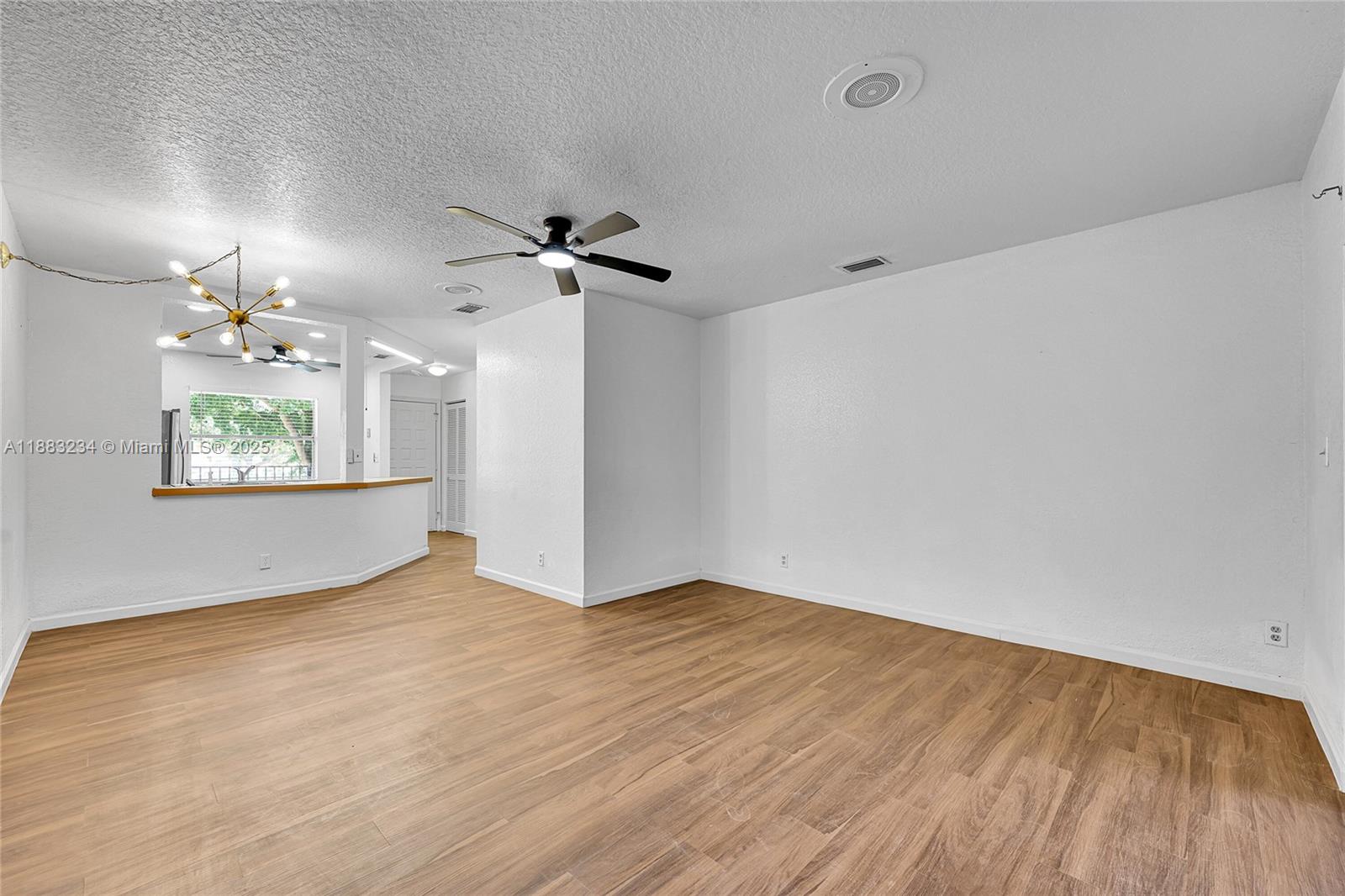 CARDINAL PLACE CONDO - Residential Lease