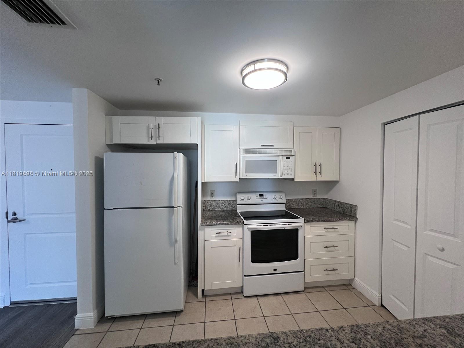 VUE AT BRICKELL CONDO - Residential Lease