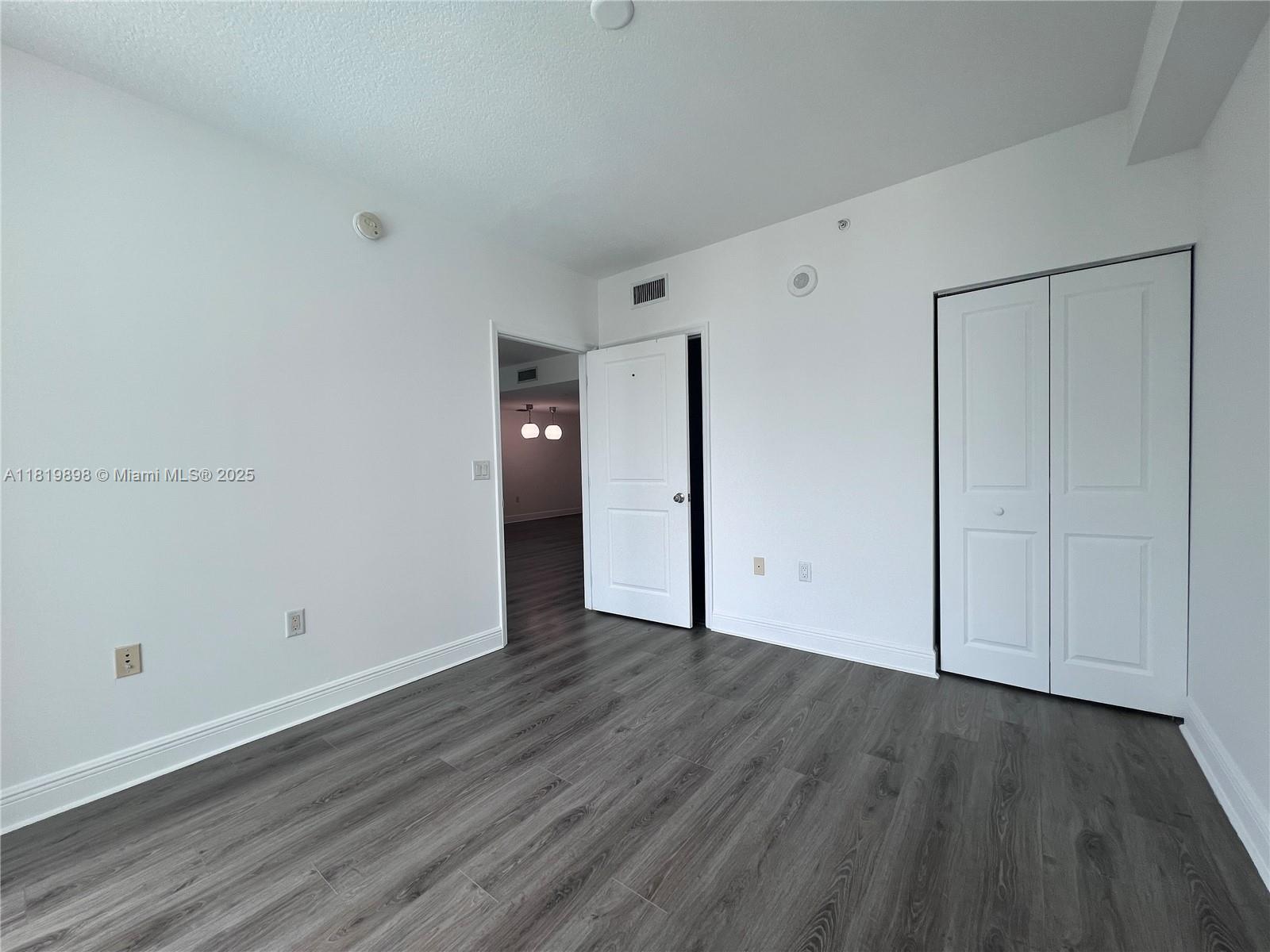 VUE AT BRICKELL CONDO - Residential Lease