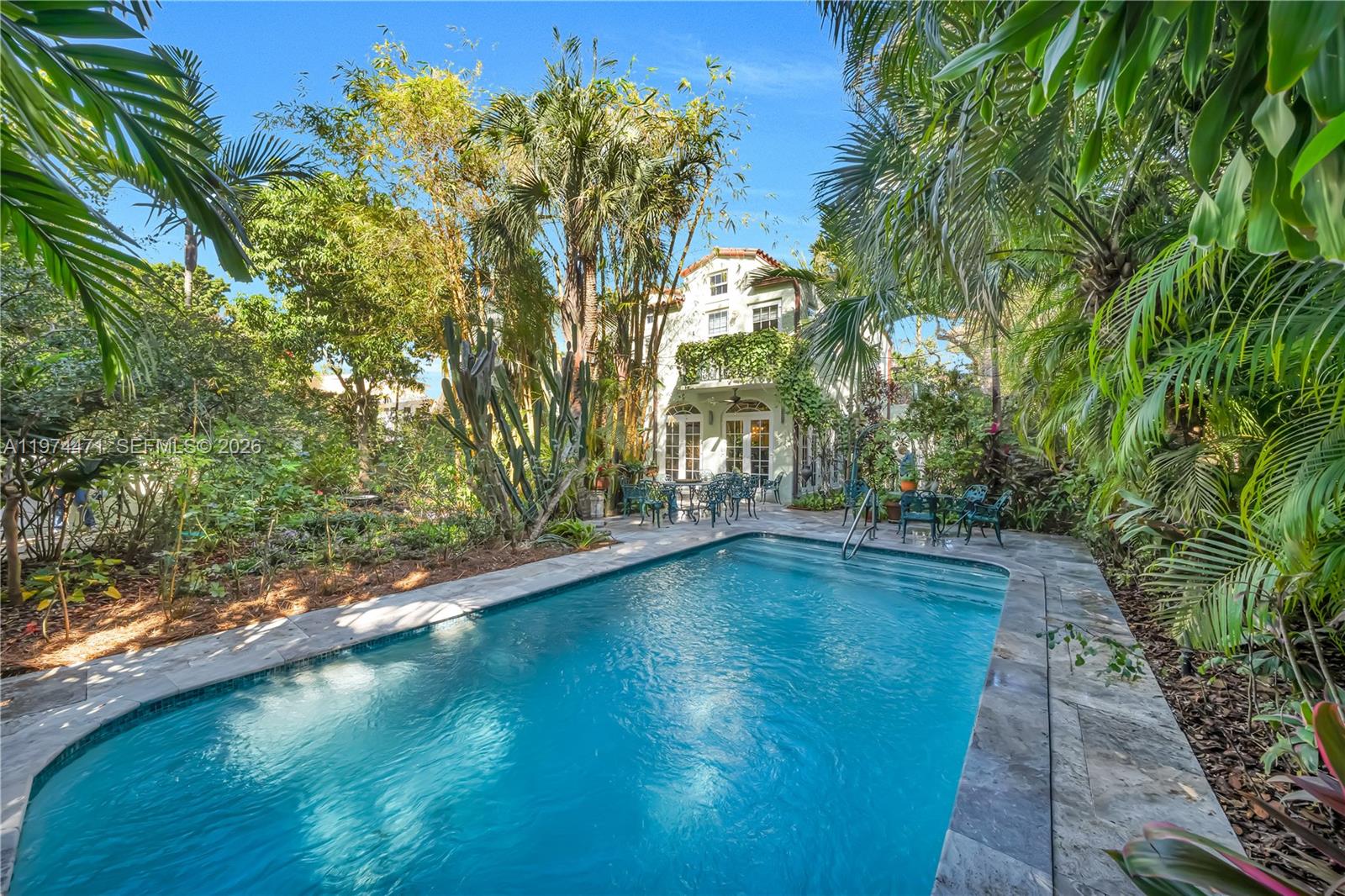 ESPANOLA HEIGHTS - Residential