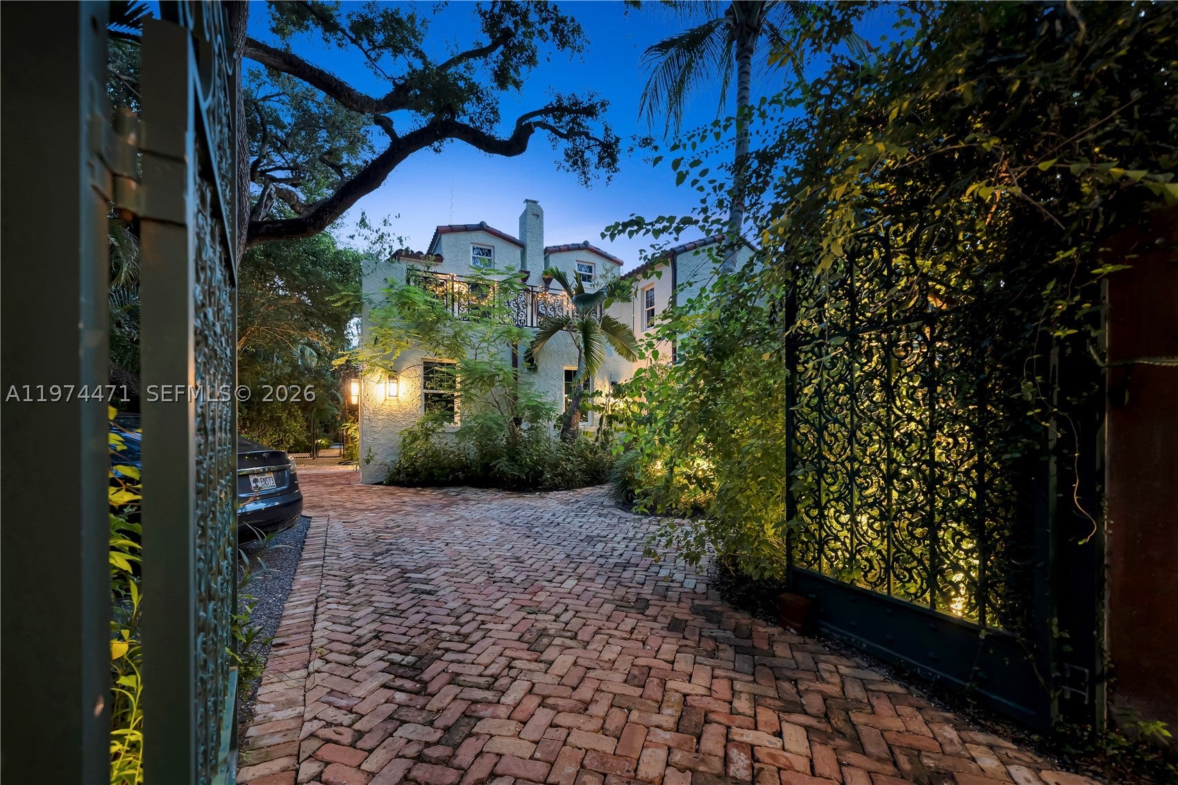 1720 Espanola Dr