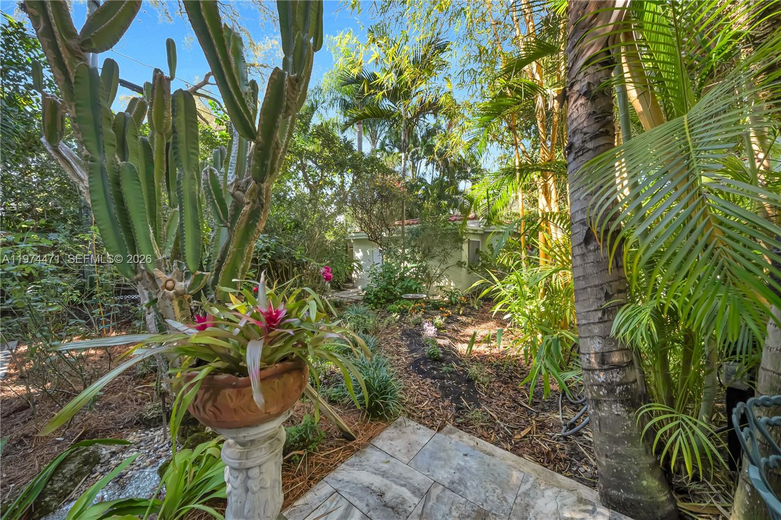 ESPANOLA HEIGHTS - Residential