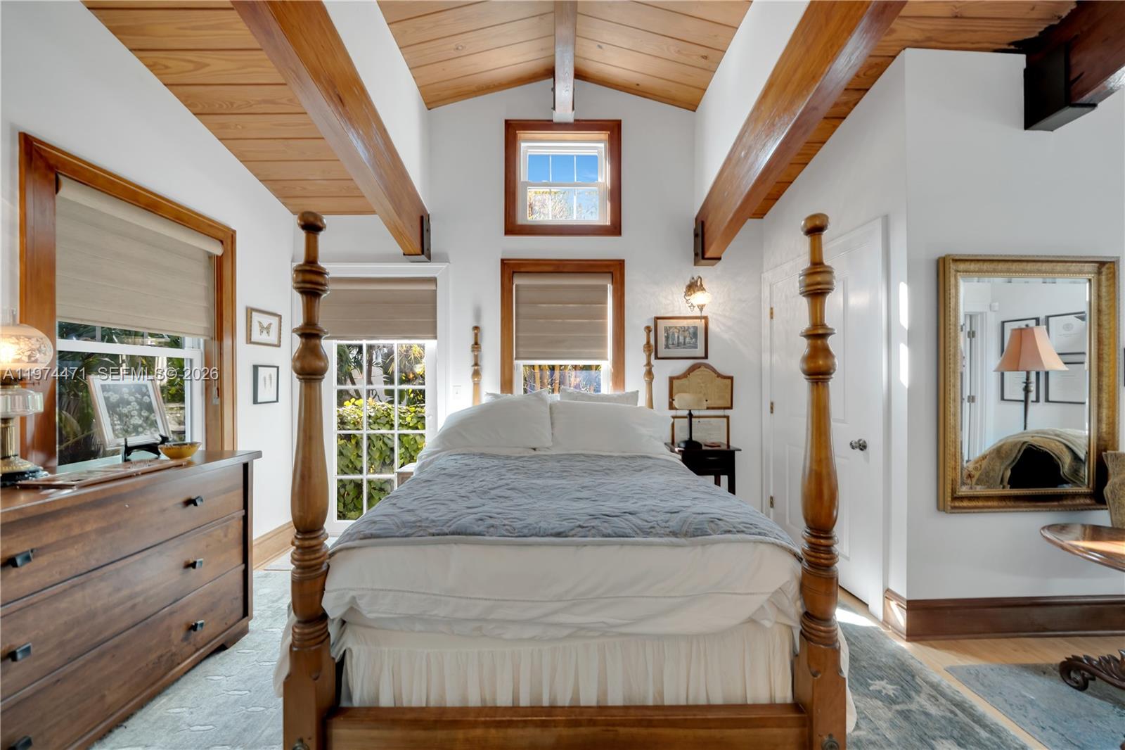 ESPANOLA HEIGHTS - Residential