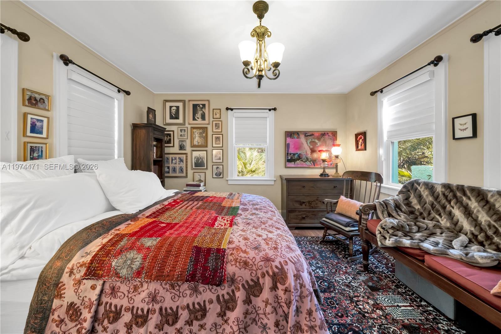 ESPANOLA HEIGHTS - Residential