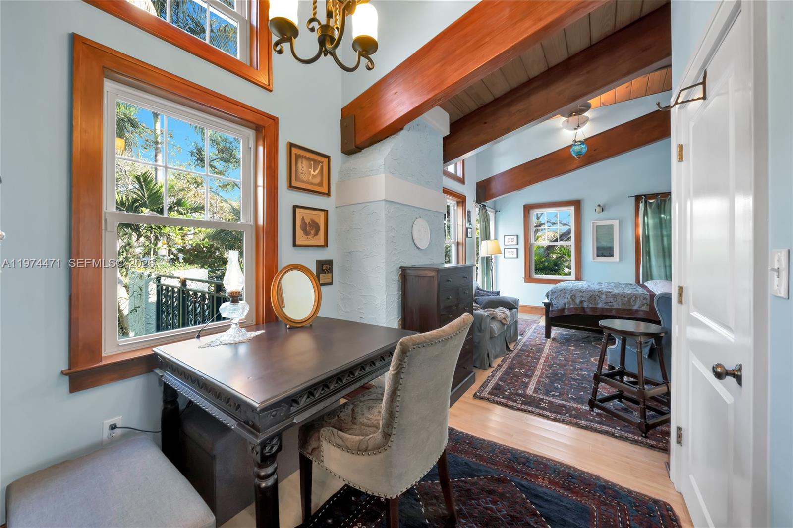 ESPANOLA HEIGHTS - Residential