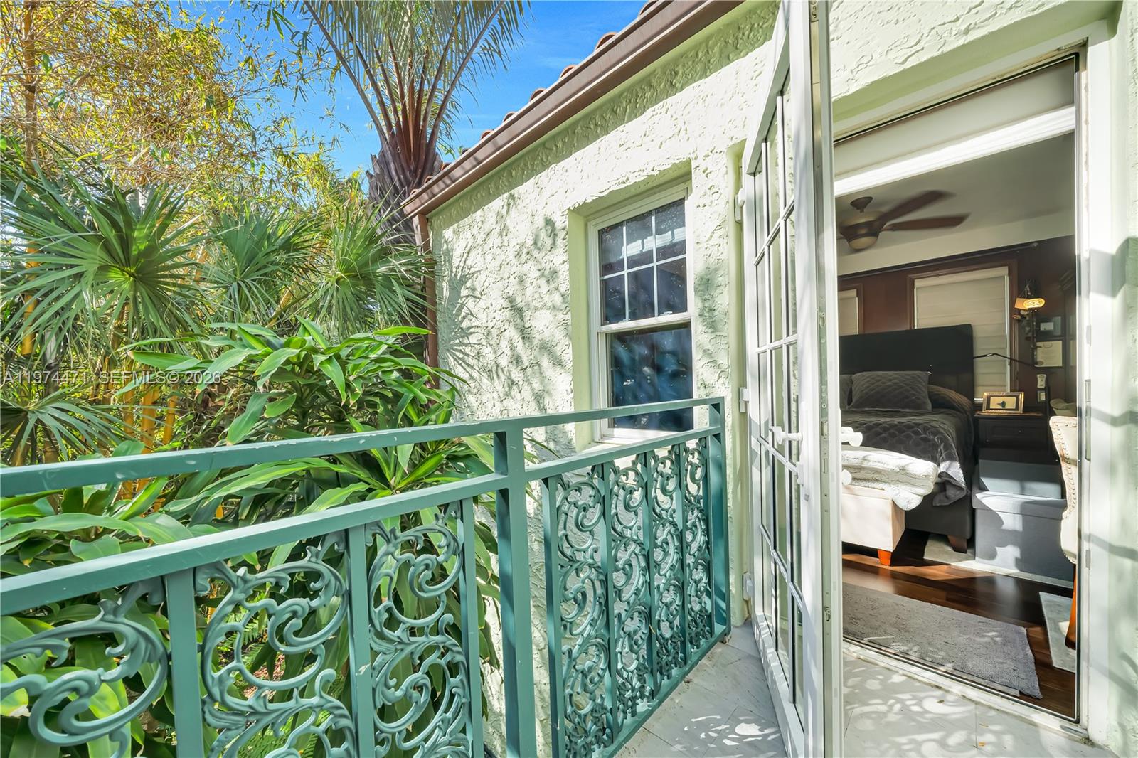 ESPANOLA HEIGHTS - Residential