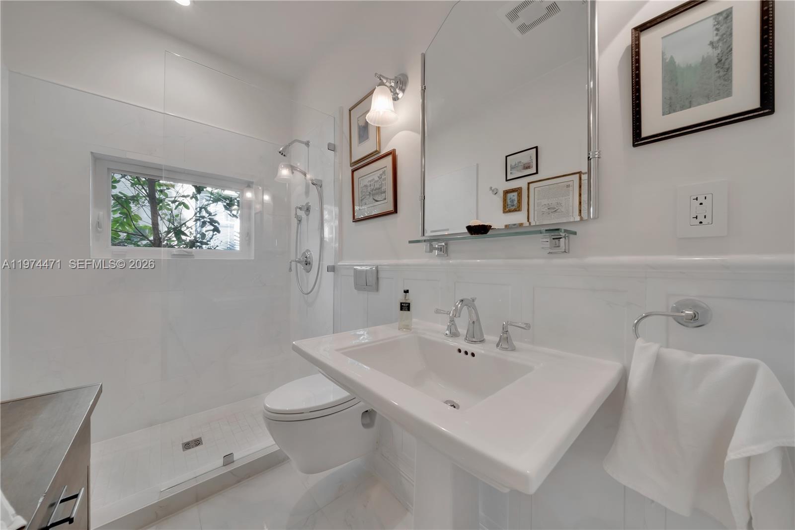 ESPANOLA HEIGHTS - Residential