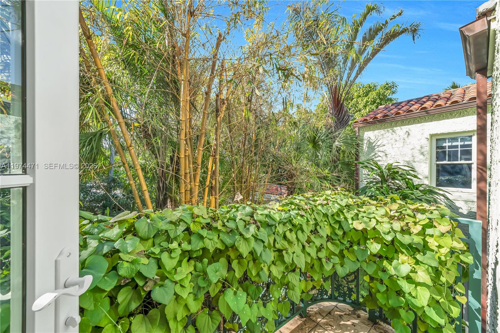 ESPANOLA HEIGHTS - Residential