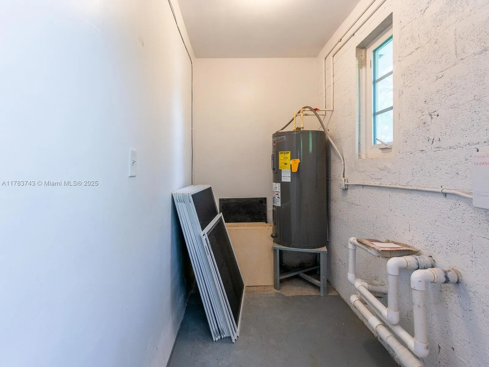 Coral Gables, Florida 33146, United States, 4 Bedrooms Bedrooms, ,4 BathroomsBathrooms,Residential,Active,110921