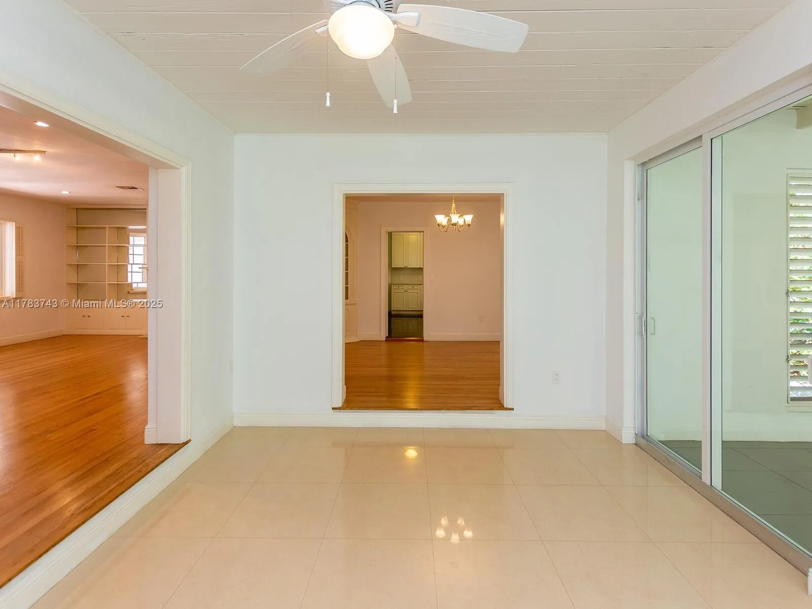 Coral Gables, Florida 33146, United States, 4 Bedrooms Bedrooms, ,4 BathroomsBathrooms,Residential,Active,110921