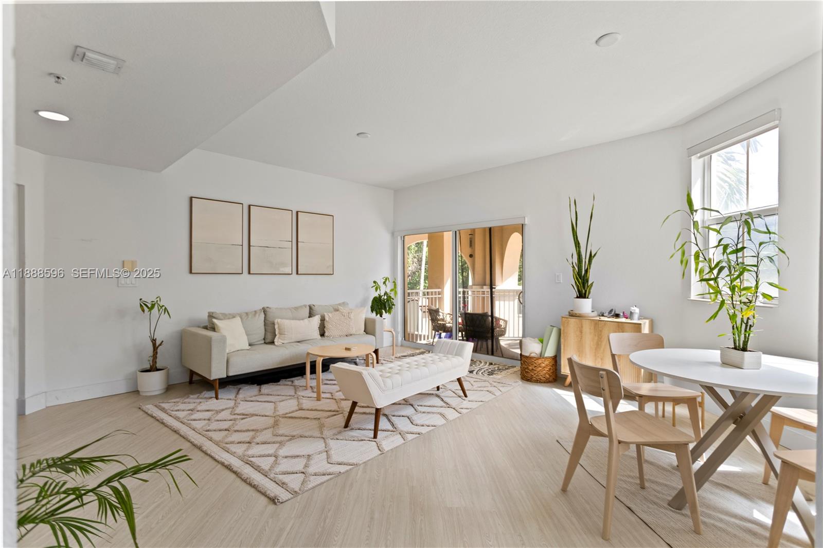 CORONADO AT DORAL I CONDO - Residential